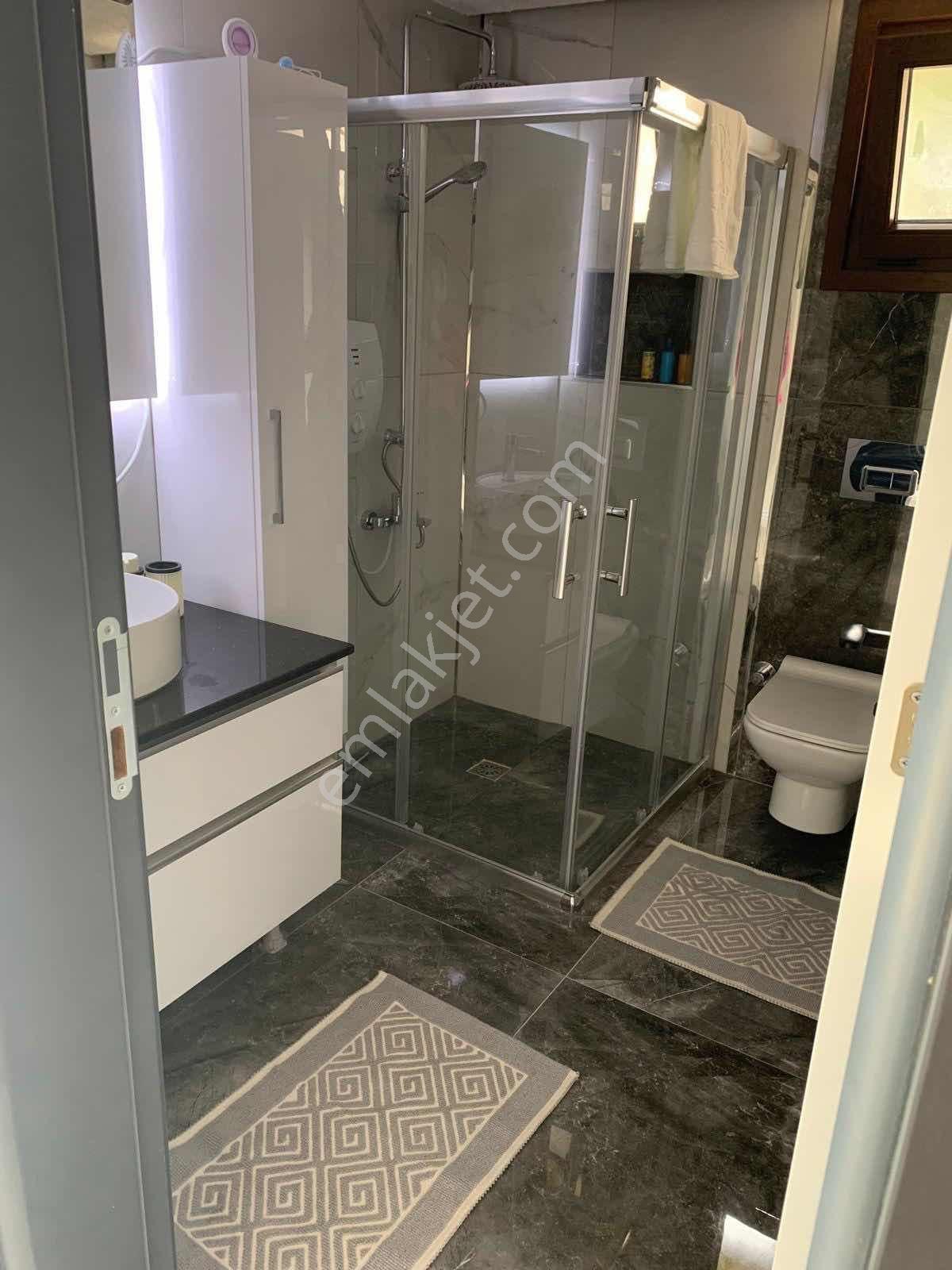Beylikdüzü Site İçinde Deniz Manzaralı 5+1 Satılık Villa - Görsel 2