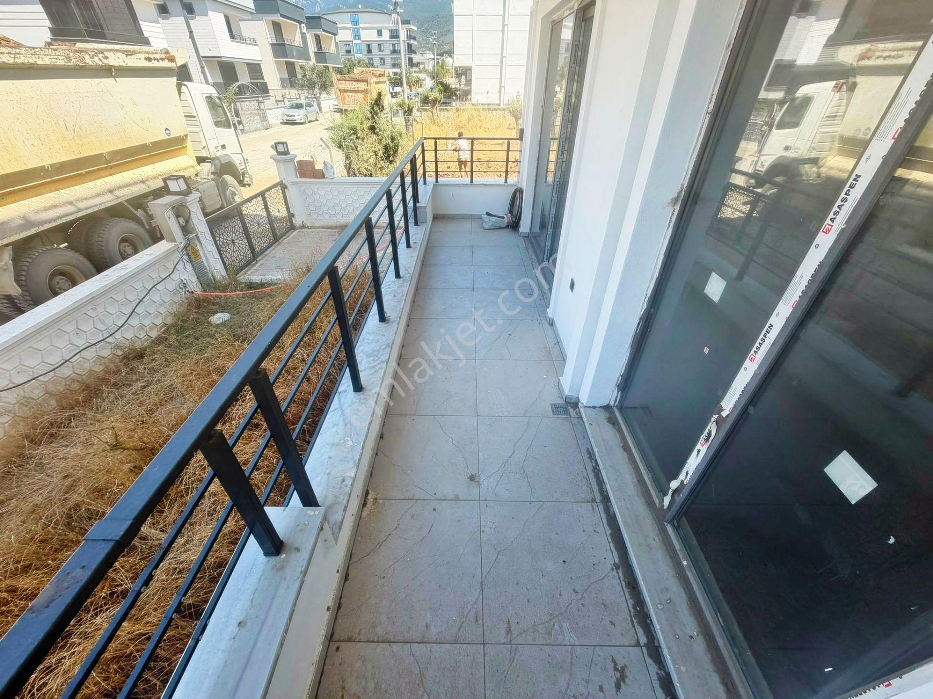 Aktif'ten Zeytinli'de Satılık Bahçeli Harika Tasarımlı 4+1 Ters Dublex - Görsel 23