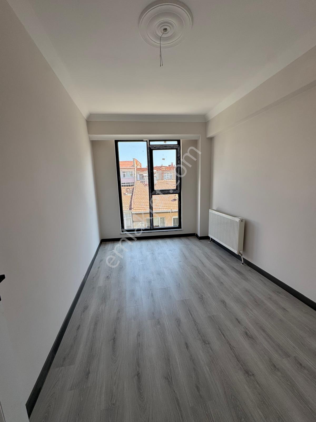 Zeybek Emlaktan Malkoç Mah.2+1 Ara Kat Sıfır Dairemiz Kiralıktır - Görsel 13