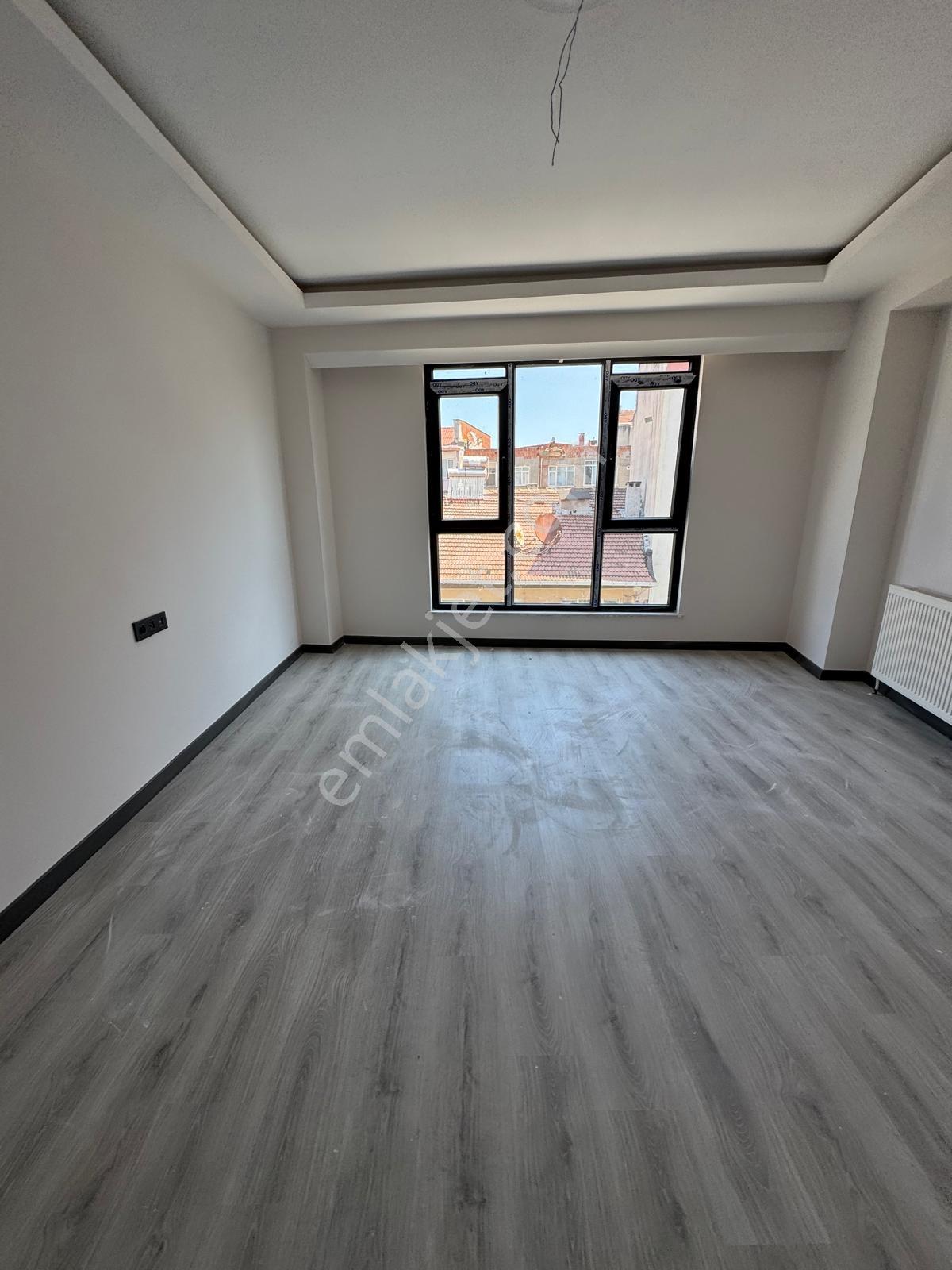 Zeybek Emlaktan Malkoç Mah.2+1 Ara Kat Sıfır Dairemiz Kiralıktır - Görsel 8