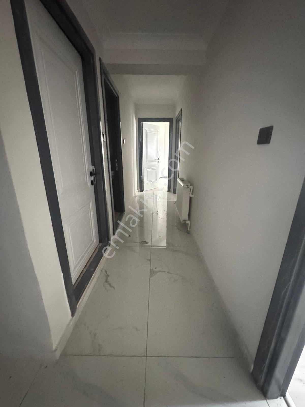 Başak Mahallesi Cuma Pazarı Yakını 3+1 Bahçe Katı Yeni Gibi... - Görsel 31