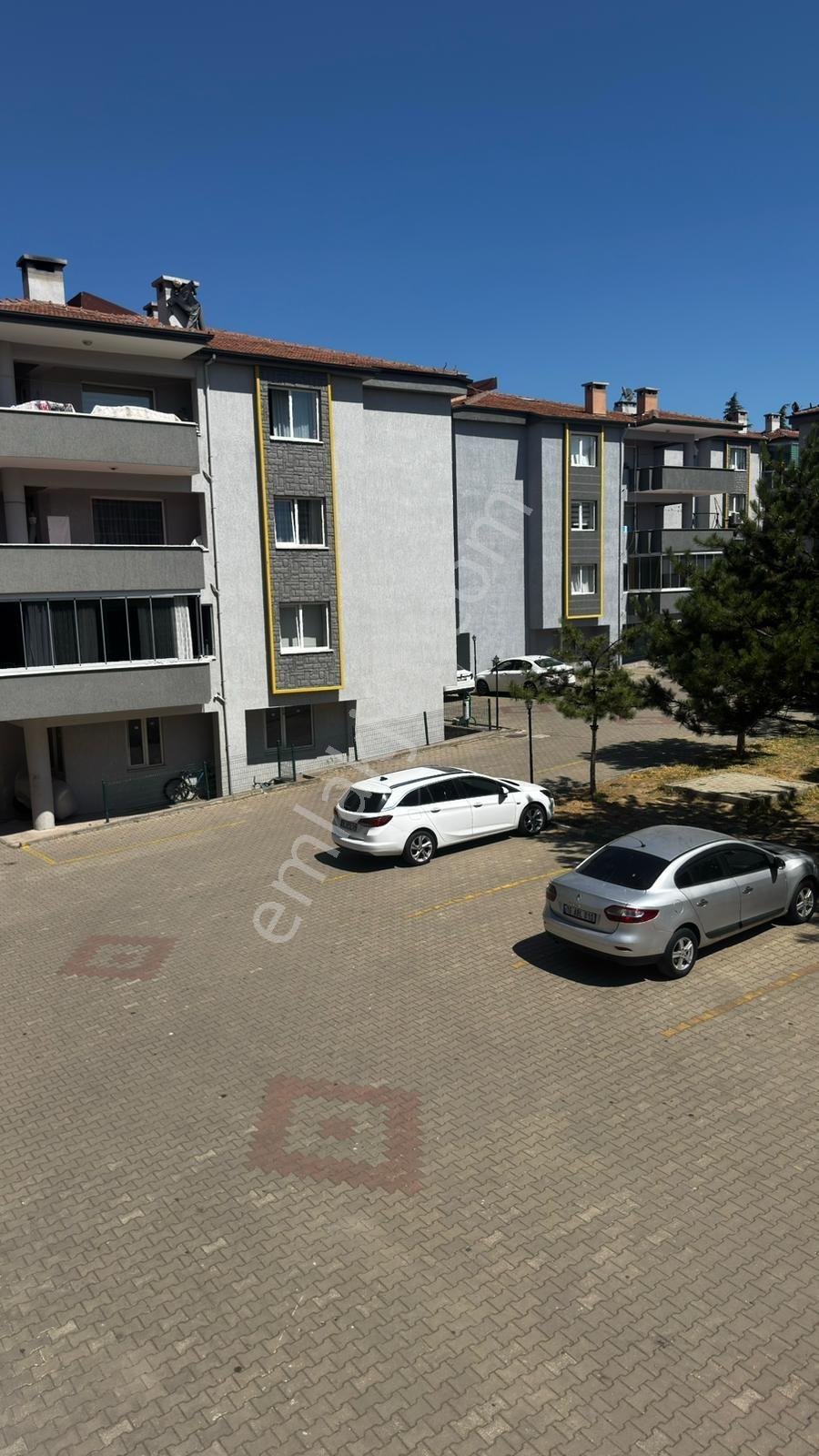 Remax Advantage Geçit'te Bahçeli Sitede Geniş Balkonlu 3+1 Daire - Görsel 16