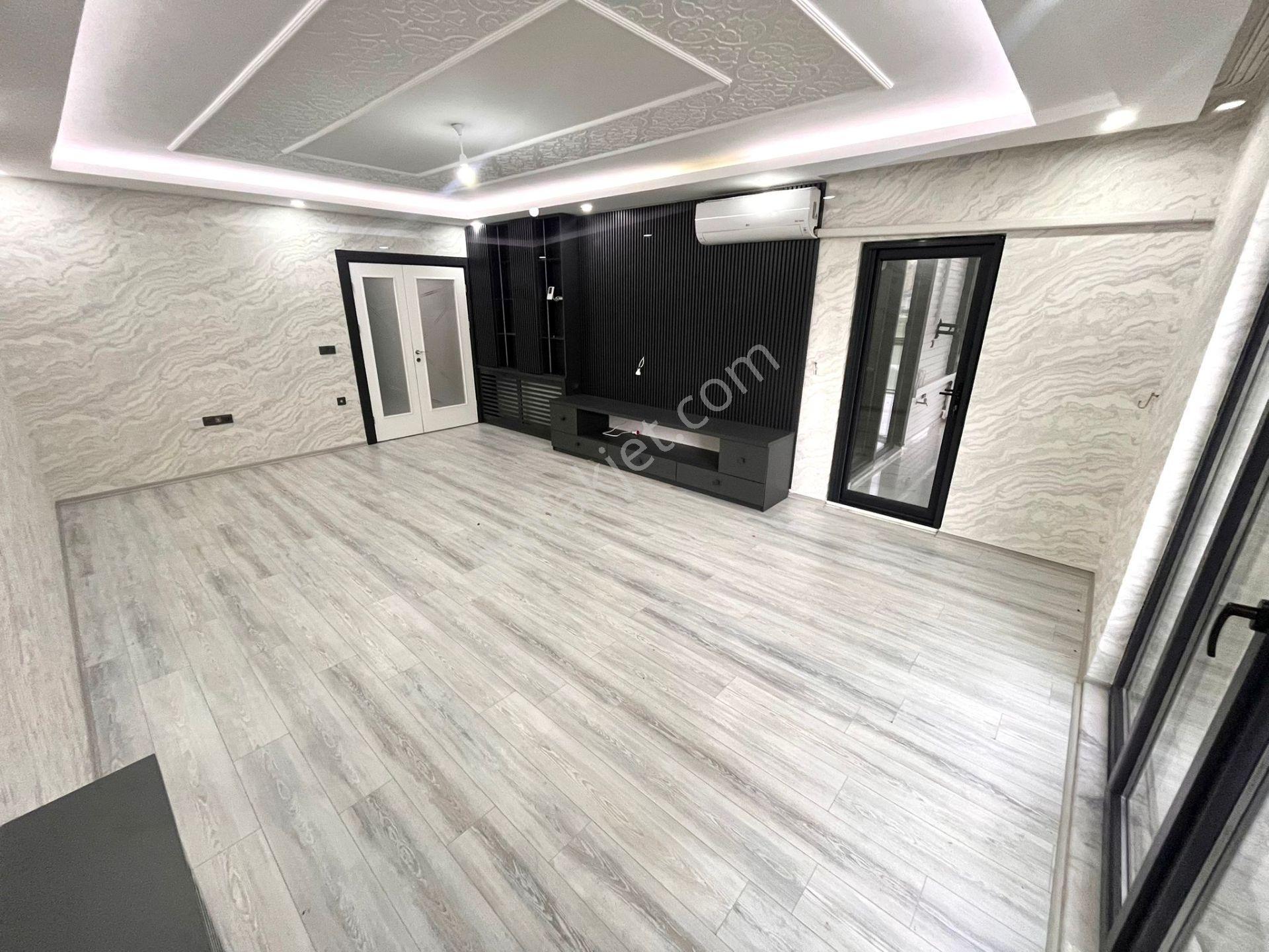Yükselden Cennetayağında Site İçinde Ultra Geniş 3+1 Lüx Daire - Görsel 13