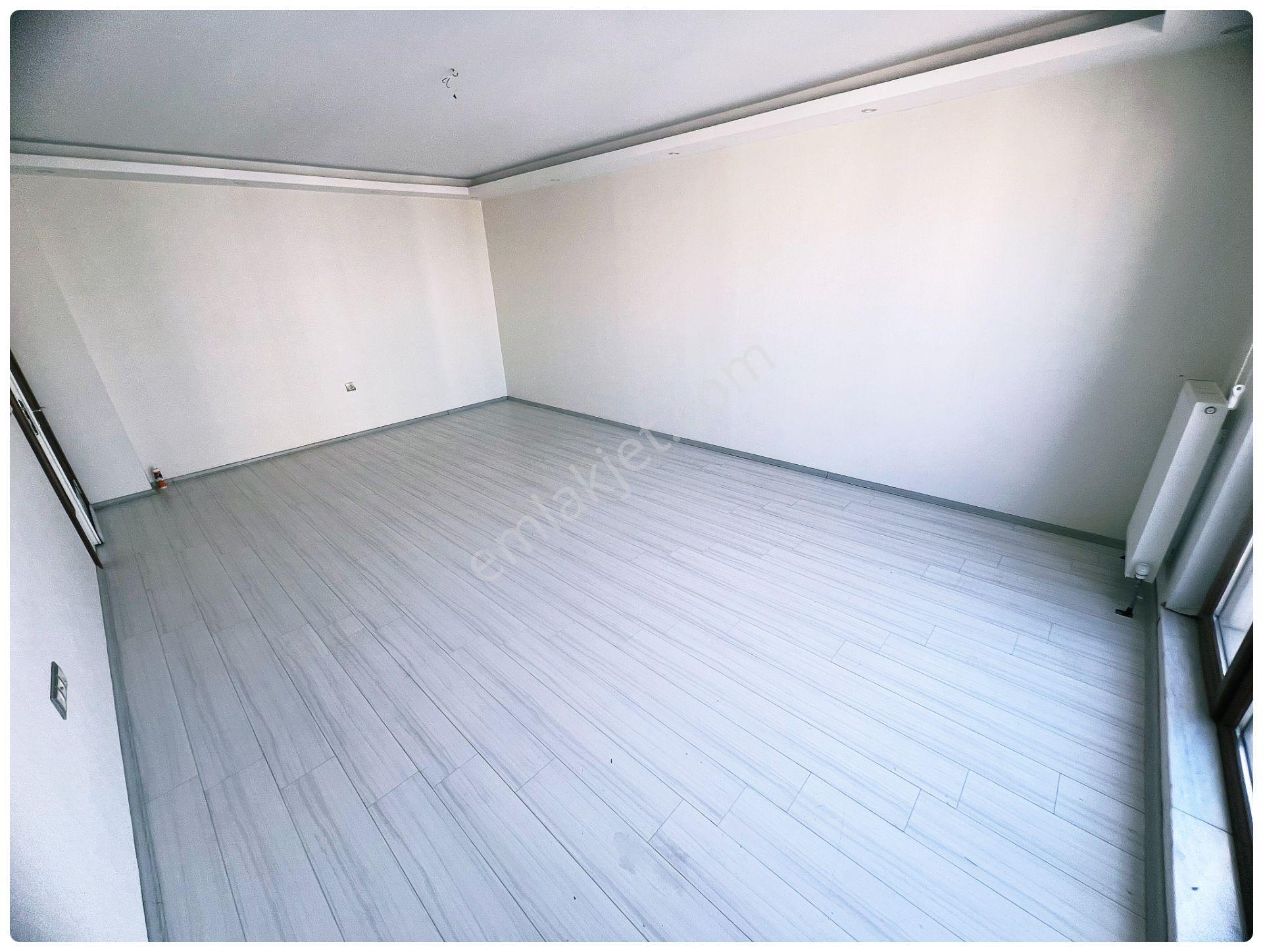 Kayalarda Erol Kaya Cadde Üstü Giyinme Odalı Kiralık 4+1 Daire - Görsel 14