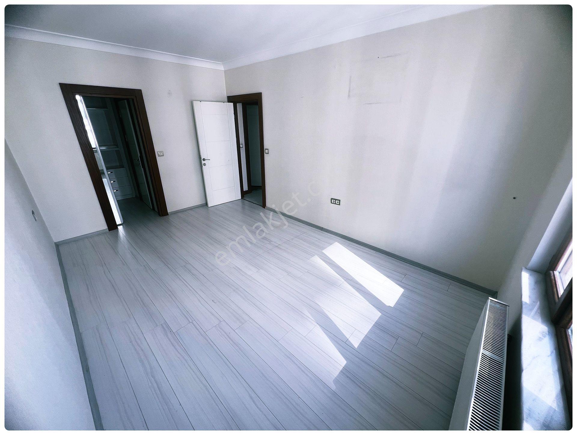 Kayalarda Erol Kaya Cadde Üstü Giyinme Odalı Kiralık 4+1 Daire - Görsel 30