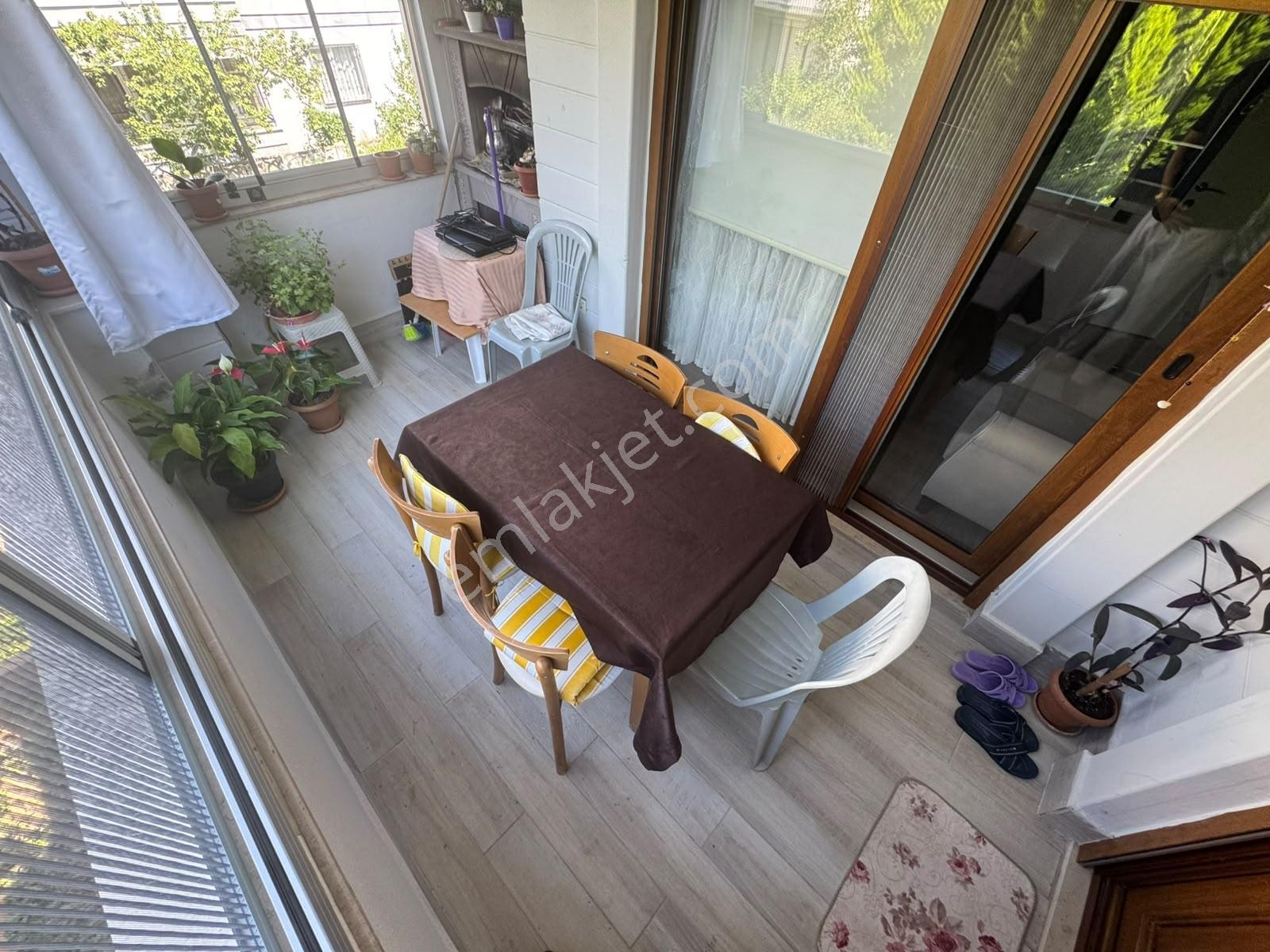 Sadece Kumsaldan Denize 100 Mt Ara Kat Doğalgazlı_3+1_köşe Daire - Görsel 16