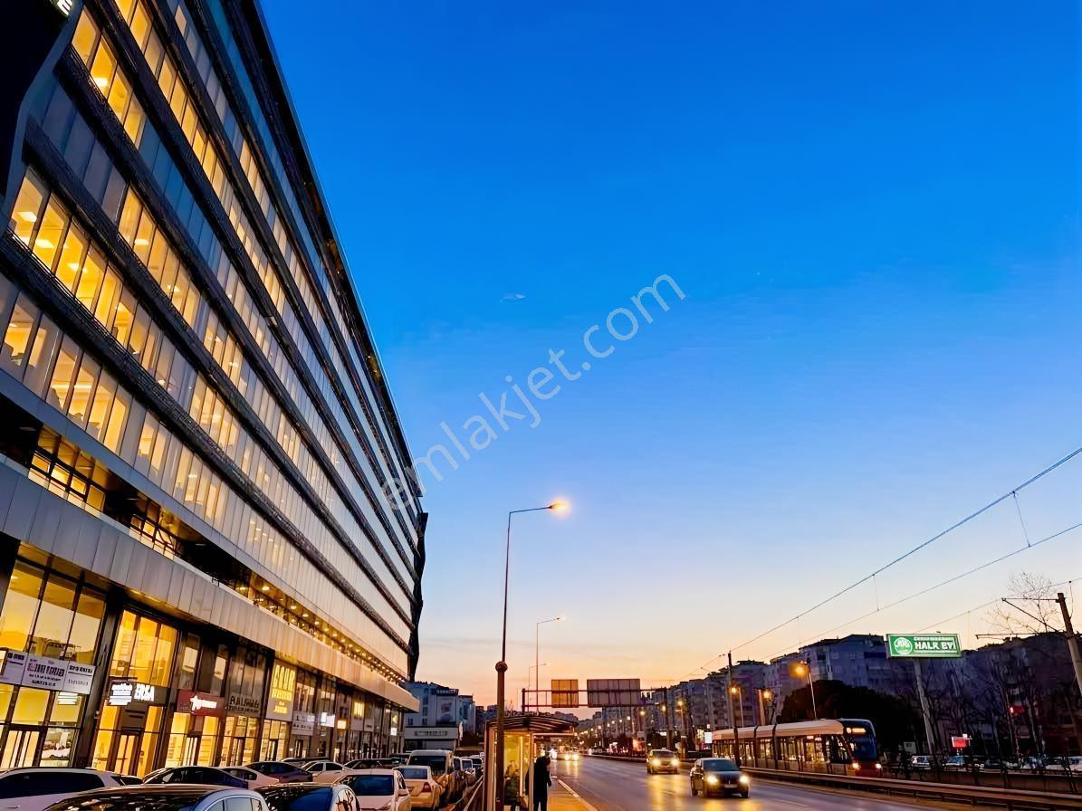 En Merkezi Lokasyon | İzmir Yolunda Kiralık Premium Ofis - Görsel 33