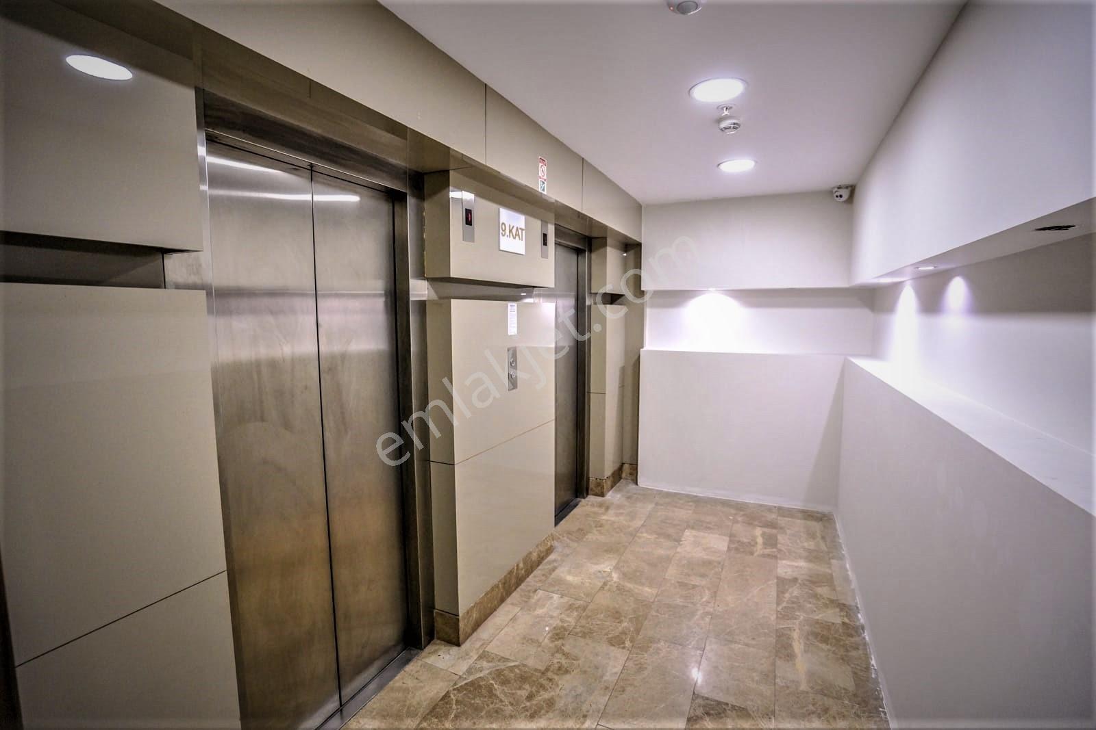 Kiralık Bahçeşehir İşmekan Tam Kat Remax Murat Altaylar - Görsel 24