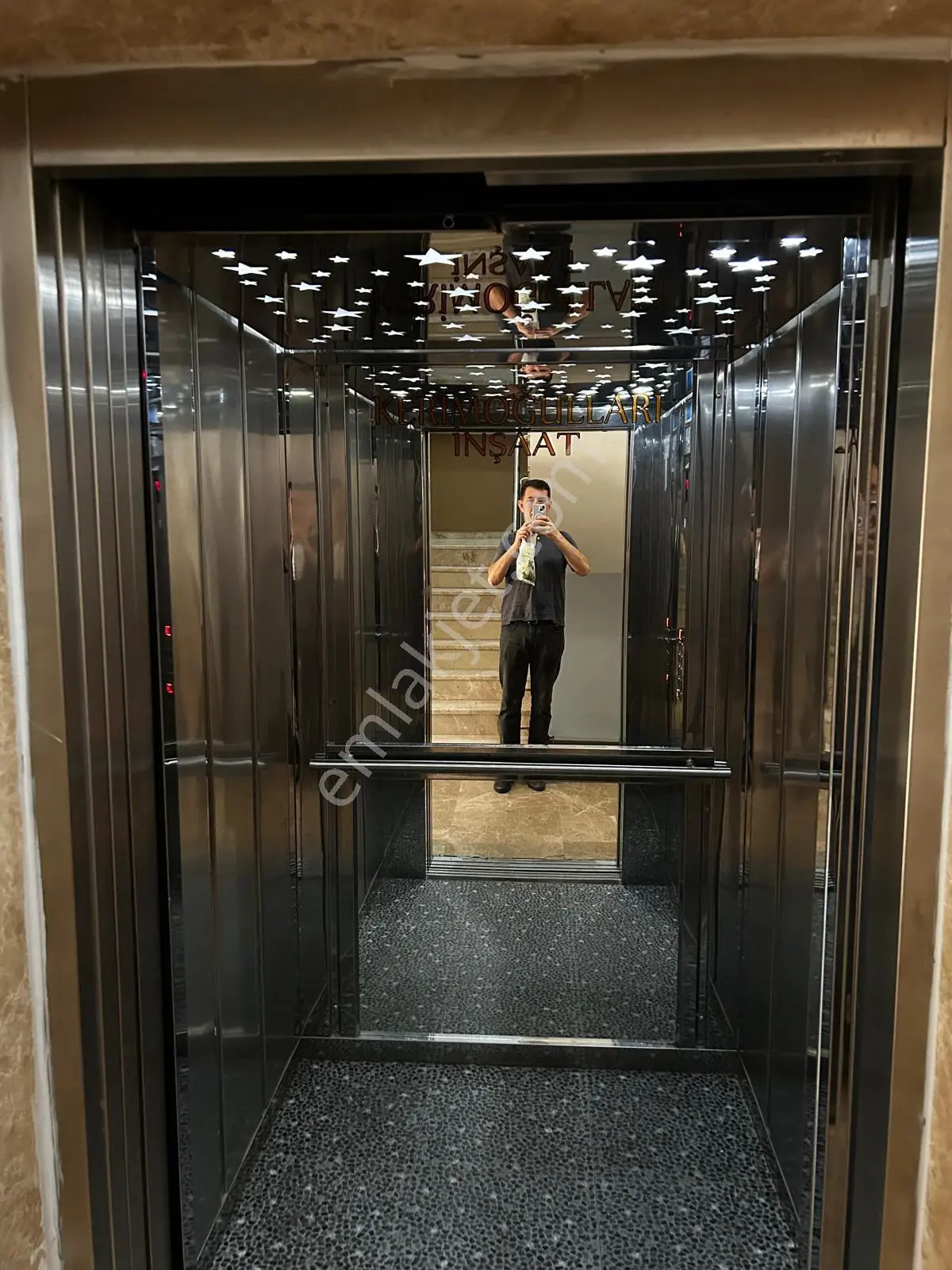 Bahçeli Cami Karşısı Merkezi Konumda 2+1 Satılık Daire - Görsel 2