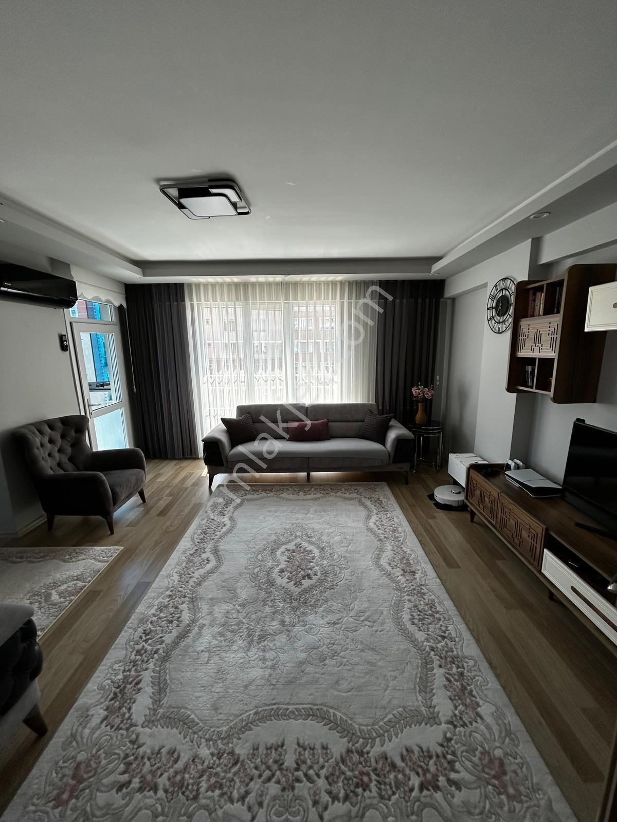 Bahçeli Cami Karşısı Merkezi Konumda 2+1 Satılık Daire
