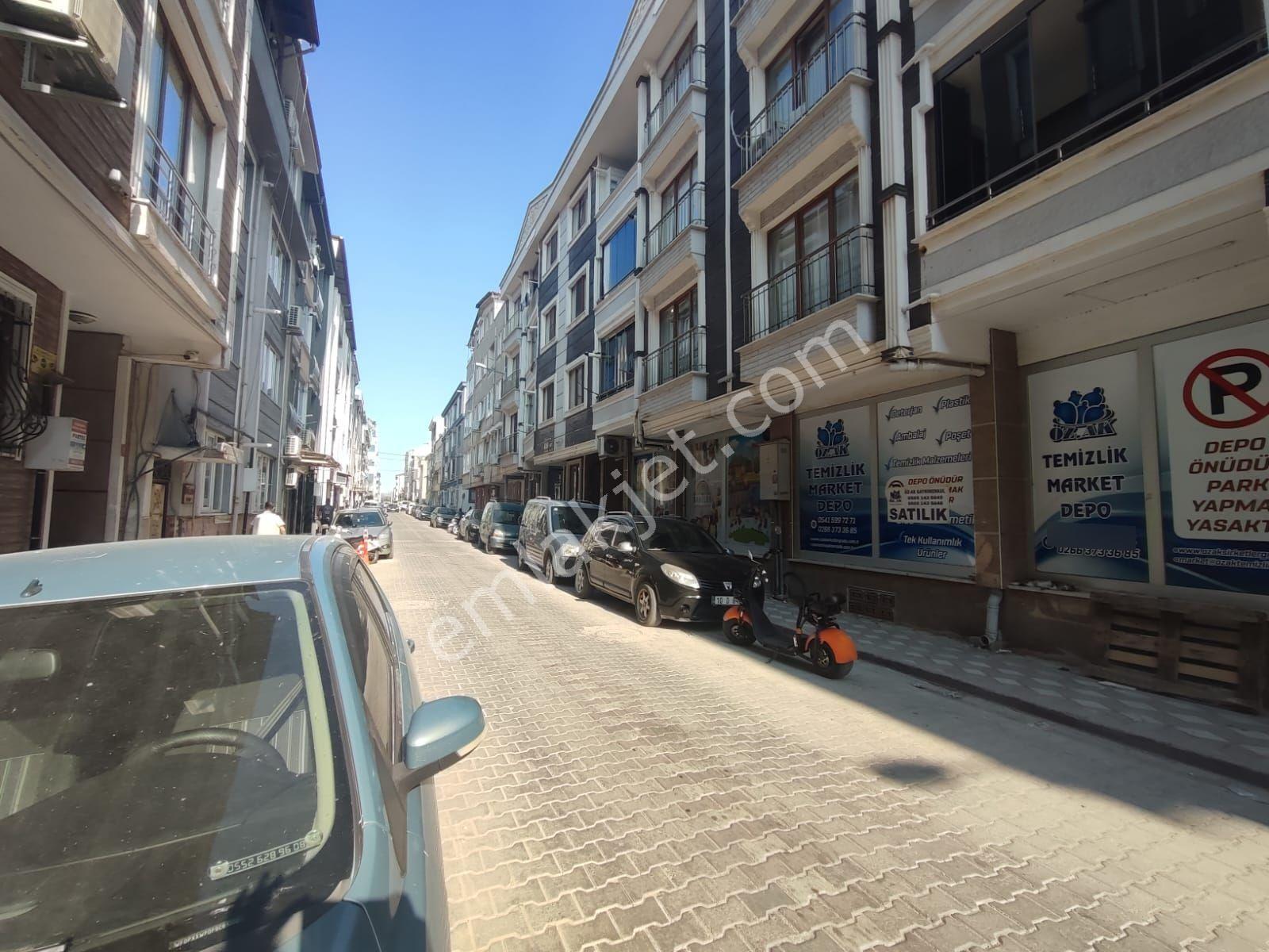 Edremit Merkezde Her Türlü Ev,araç Satılık İşyeri - Görsel 2