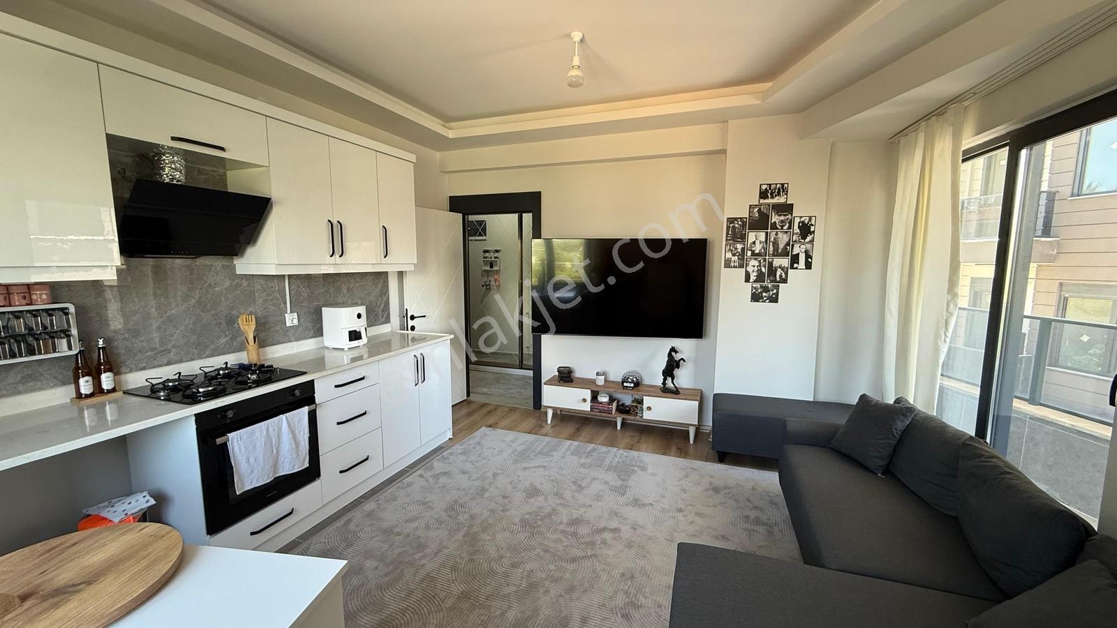 Uysal Gayrimenkul Den Sıfır Eşyalı Kiralık 1+1 Daire - Görsel 2
