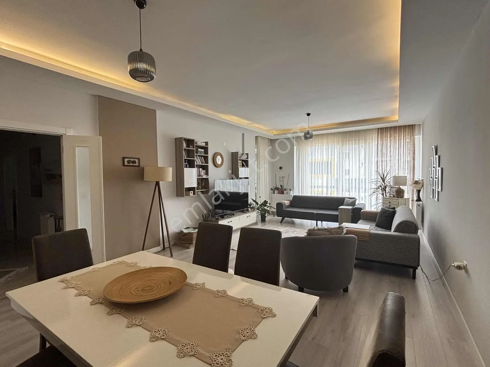Truva/gökdelen Böl Havuzlu Geniş İskanlı Arakat Cam Balkon 4+1 - Görsel 4