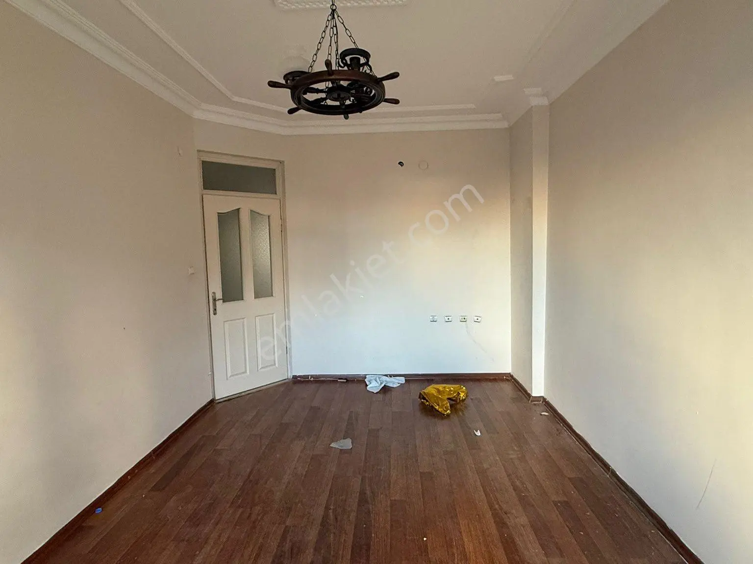 Zafer Mah Turgut Özal Camii Karşısında 1.kat 3+1 Acil Satılık Daire - Görsel 8
