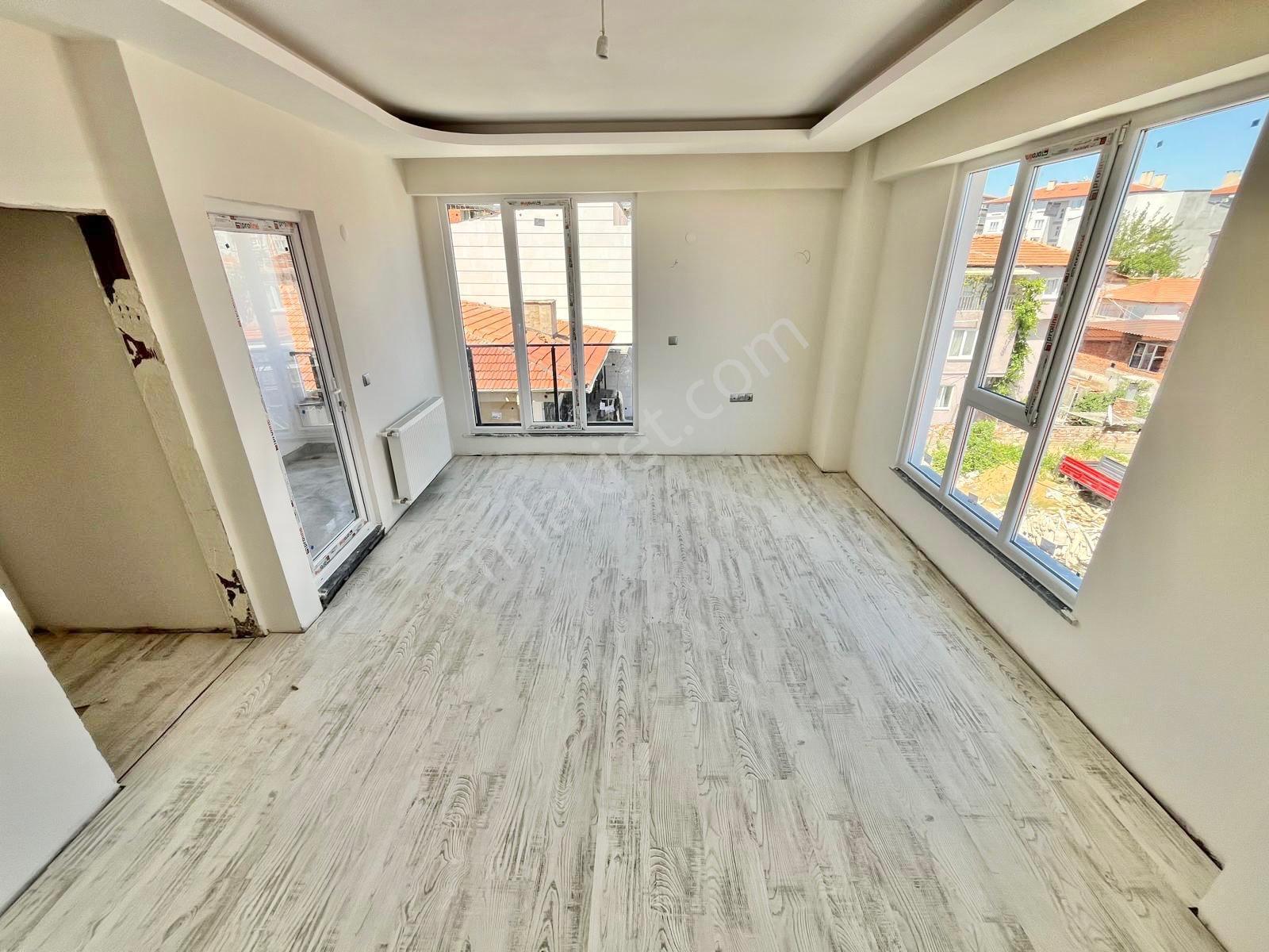 ꧁ay Emlaktan꧂ Edremit Tuzcumuratta Ön Cephe Asansörlü Muhteşem Konumlu Satılık 1+1 Lüks Daire - Görsel 11