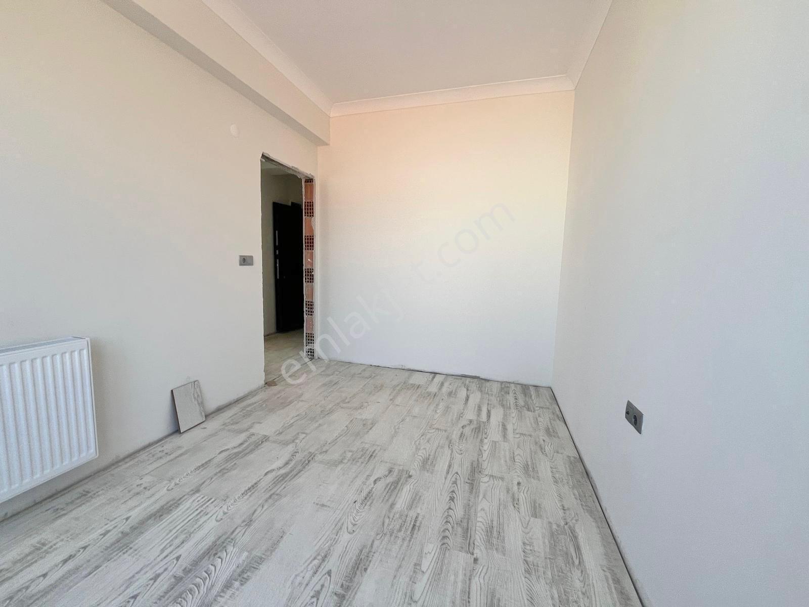 ꧁ay Emlaktan꧂ Edremit Tuzcumuratta Ön Cephe Asansörlü Muhteşem Konumlu Satılık 1+1 Lüks Daire - Görsel 13