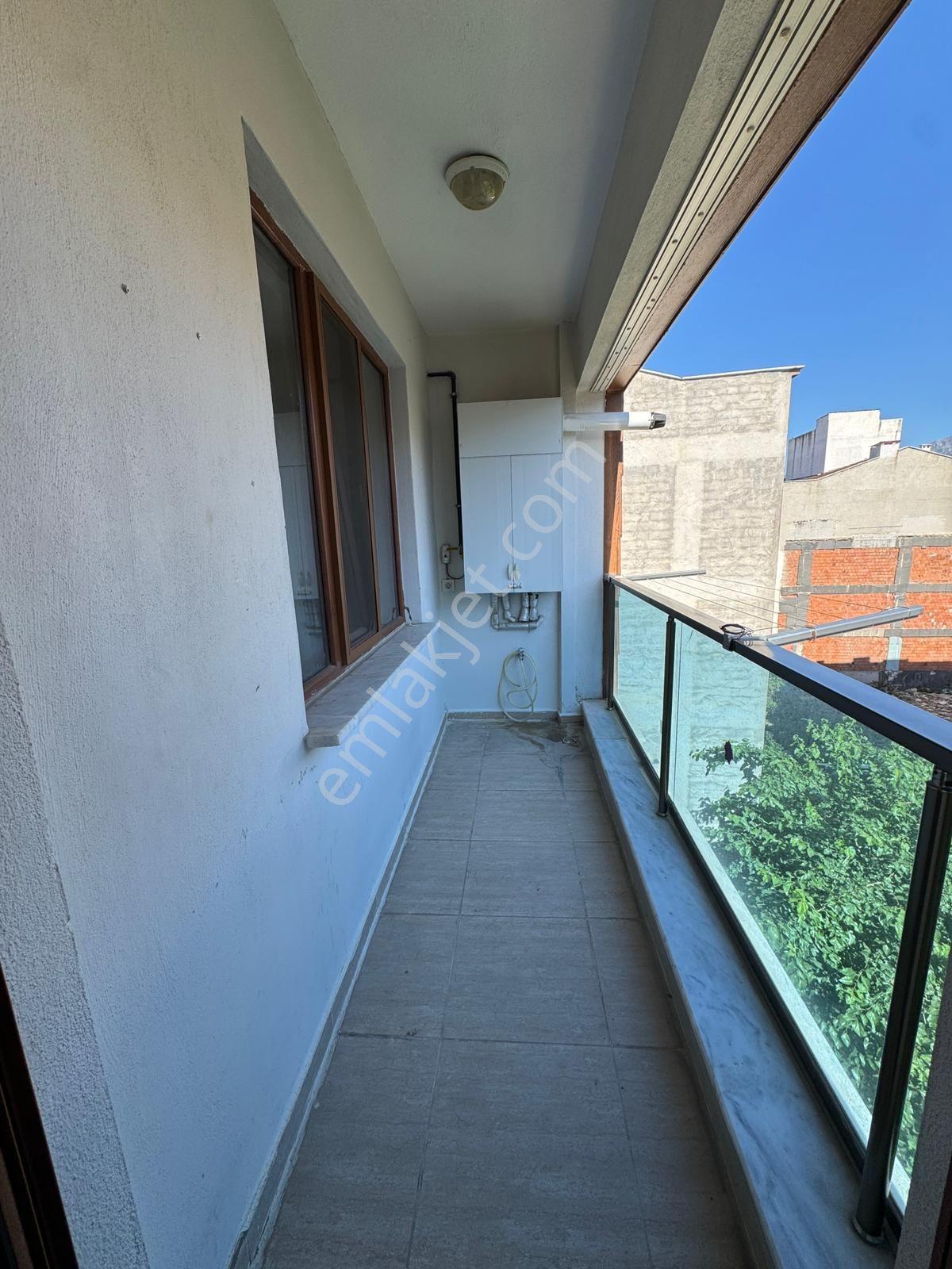 Zeki Emlak'tan Muradiye Mahallesinde Kiralık 2+1 Daire - Görsel 9