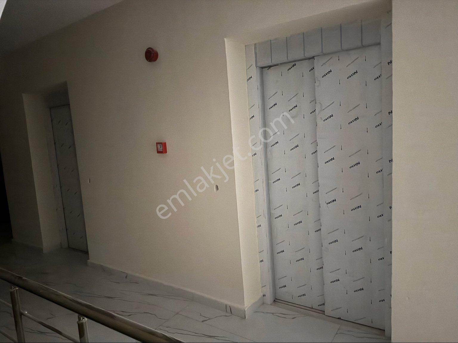 Yakınca Galericiler Sitesi Yanında Deprem Sonrası 3+1 Sıfır Satılık Daire - Görsel 31
