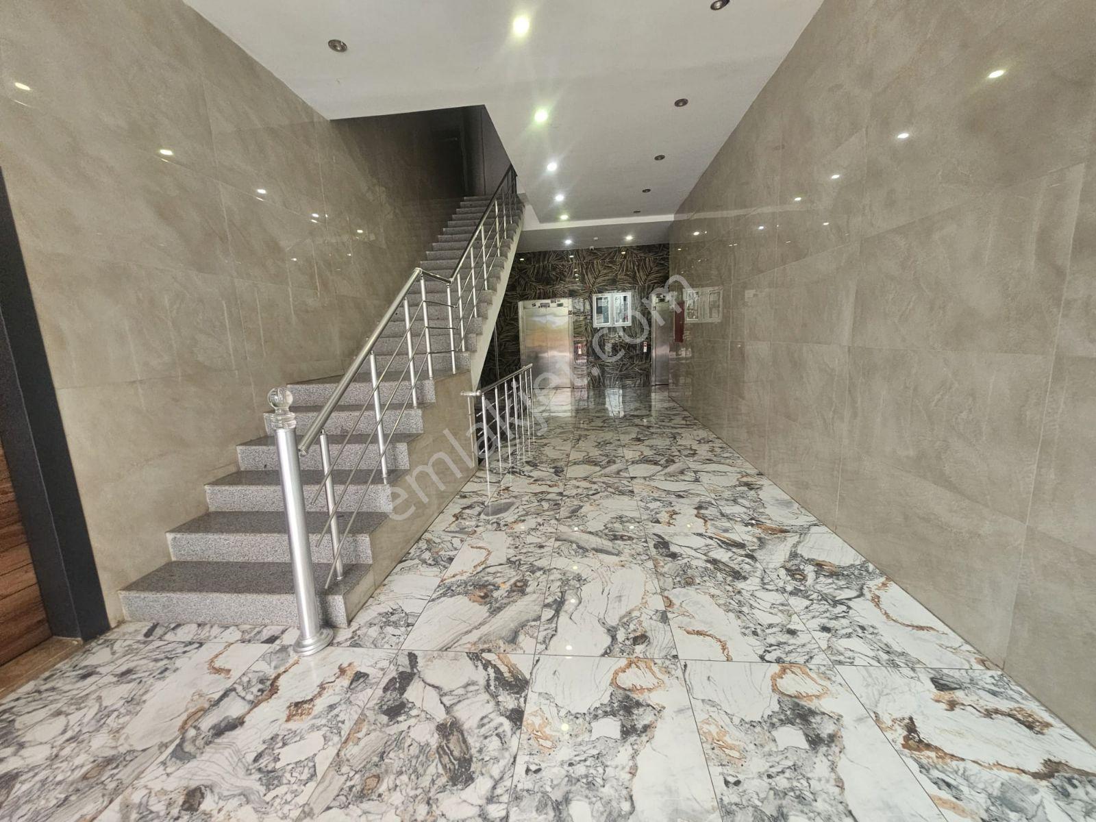 Ceylan Avm Civarı Urfa Yoluna Yakın 3+1 Acil Satılık Daire - Görsel 11
