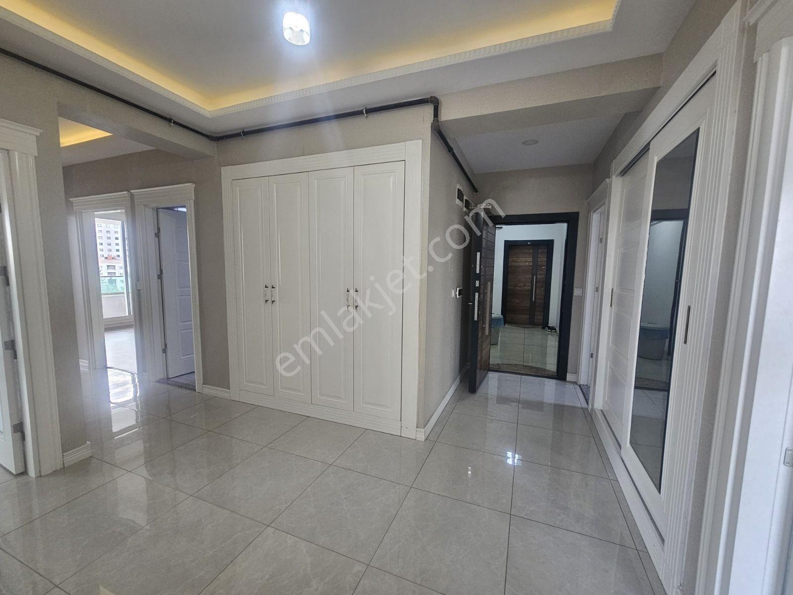 Ceylan Avm Civarı Urfa Yoluna Yakın 3+1 Acil Satılık Daire - Görsel 16
