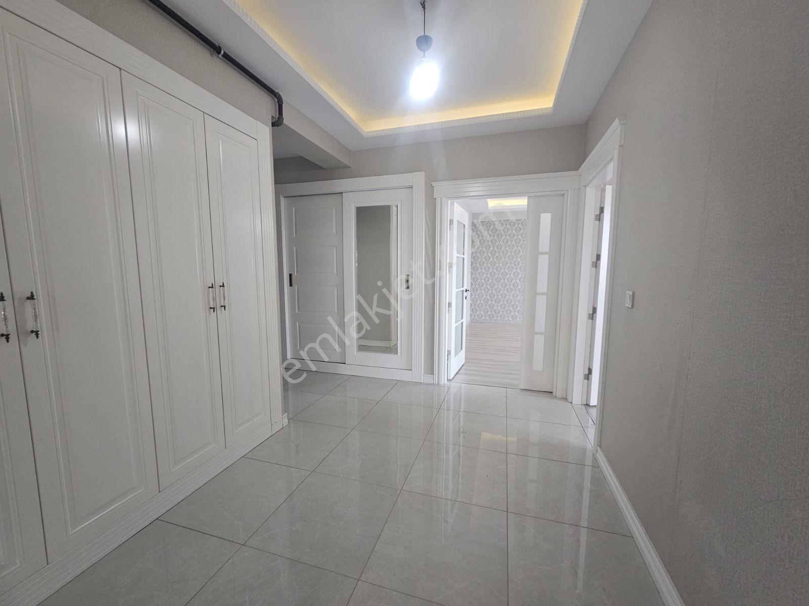 Ceylan Avm Civarı Urfa Yoluna Yakın 3+1 Acil Satılık Daire - Görsel 31