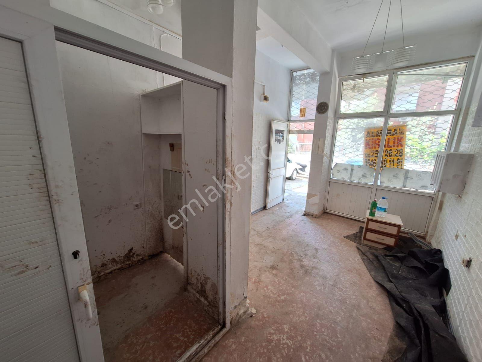 Hatay Askerı Hastane Karsı Caprazında Park Icınde 15m² Kiralık Dukkan - Görsel 4