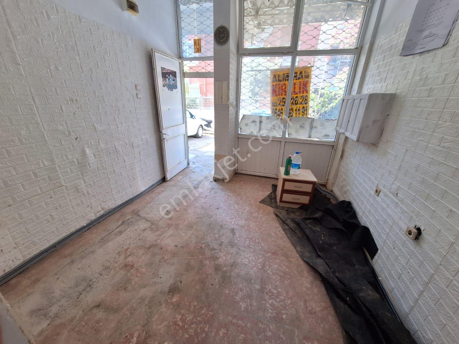 Hatay Askerı Hastane Karsı Caprazında Park Icınde 15m² Kiralık Dukkan - Görsel 7