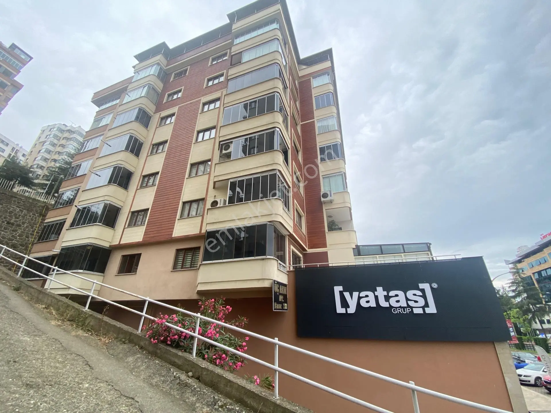 Trabzon Karadeniz Hastanesi Karşısı 3+1 Satılık Daire - Görsel 2