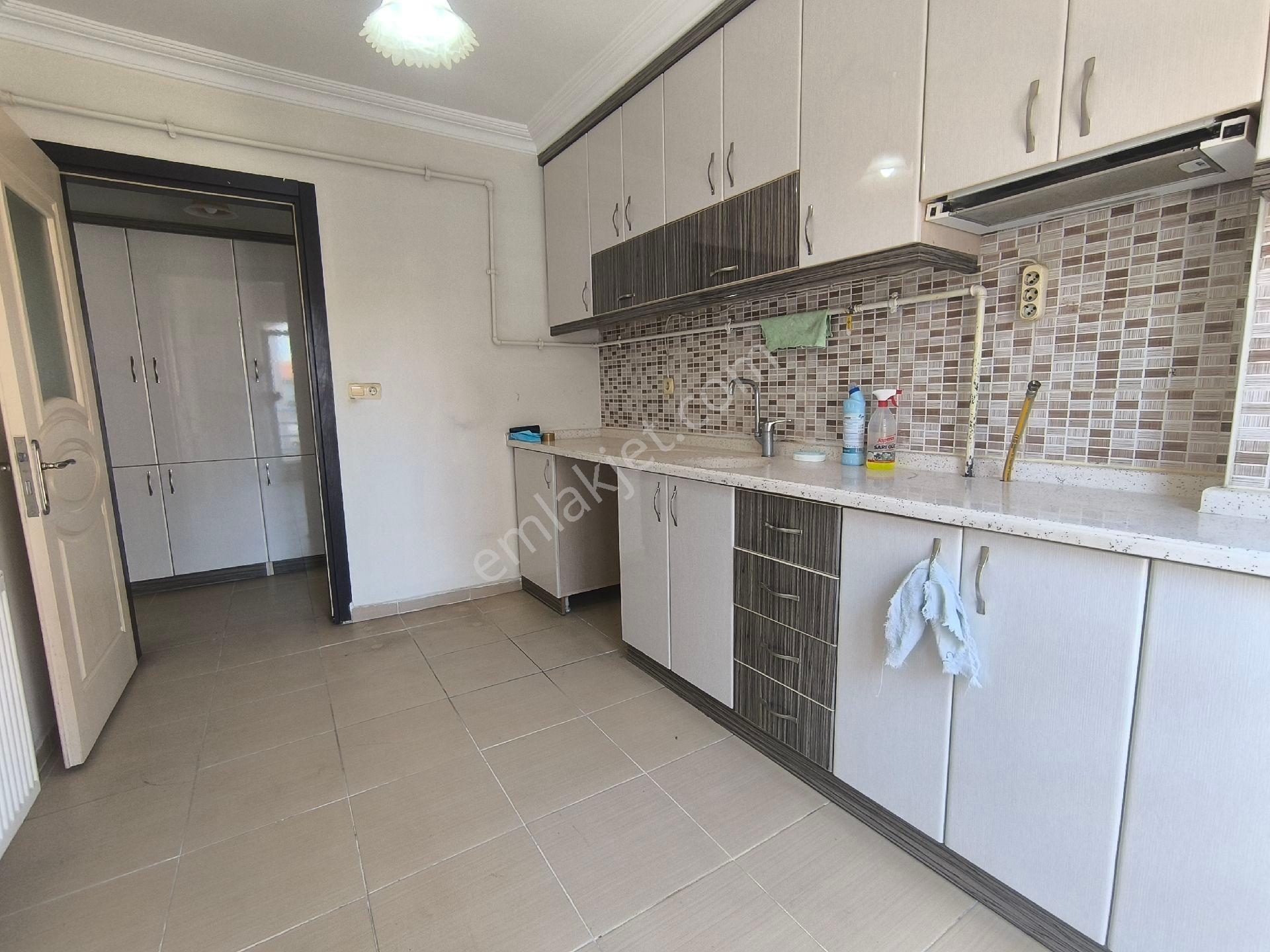 Akkonak Mahallesi Yeşilköy Caddesi Üzeri Arakat 2+1 Kiralık Daire - Görsel 17