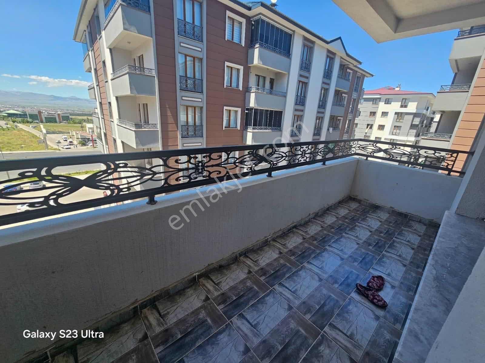 Şehir Hastanesi Karşısında Kiralık 3+1 Daire - Görsel 5