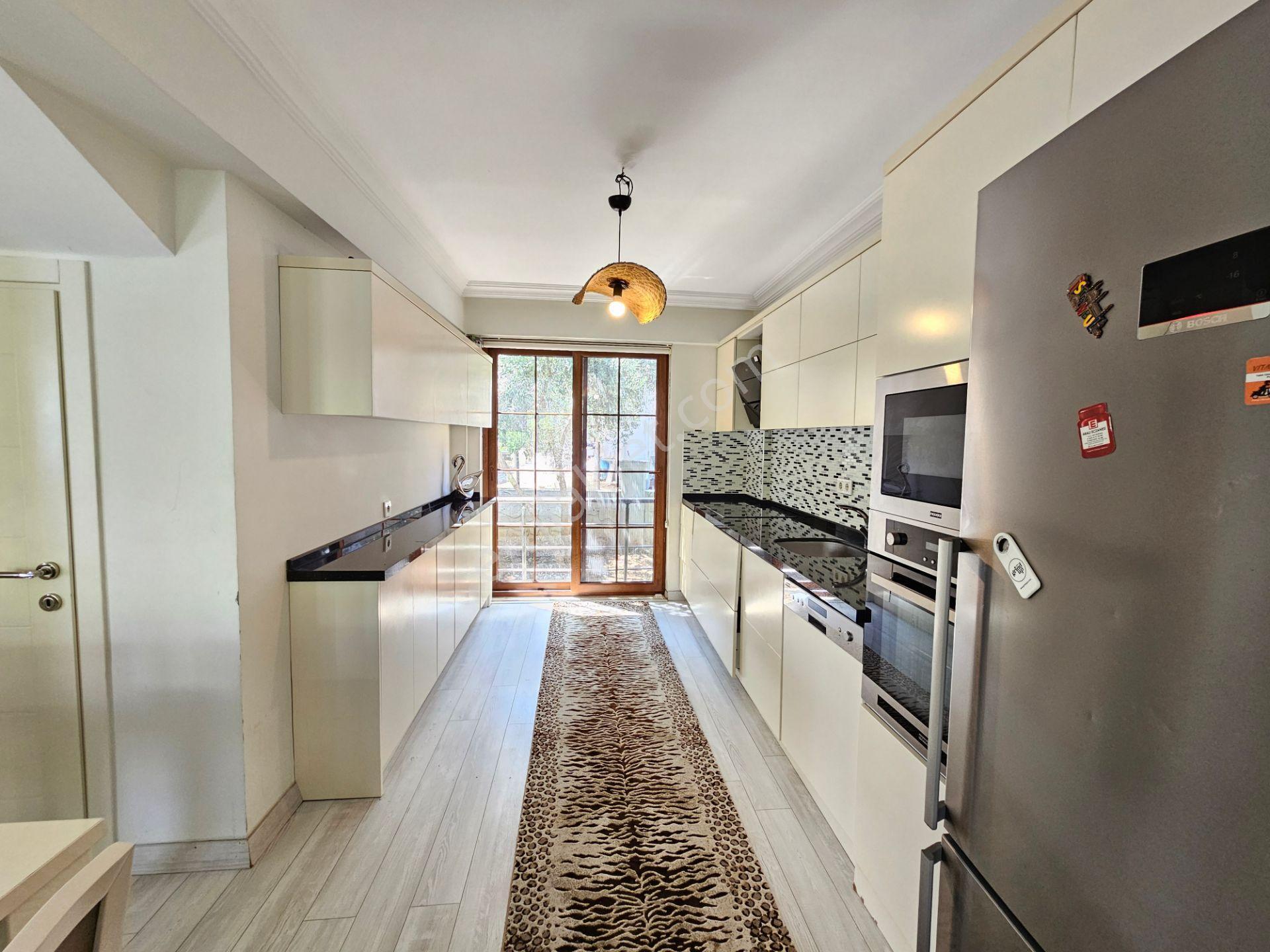 Goldhouse Dan Satılık Villa Foçada Denize Yürüme Mesafesinde 4+1 - Görsel 3