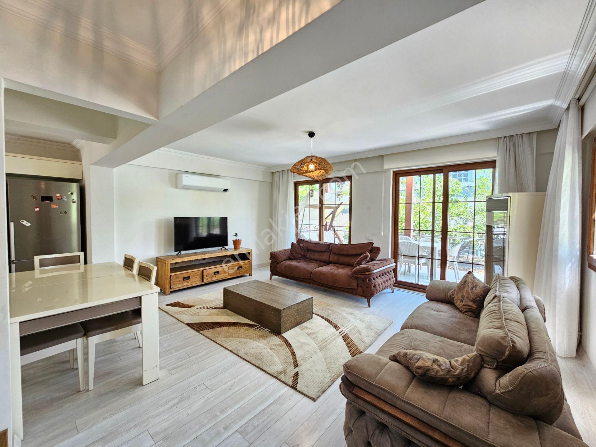 Goldhouse Dan Satılık Villa Foçada Denize Yürüme Mesafesinde 4+1 - Görsel 8