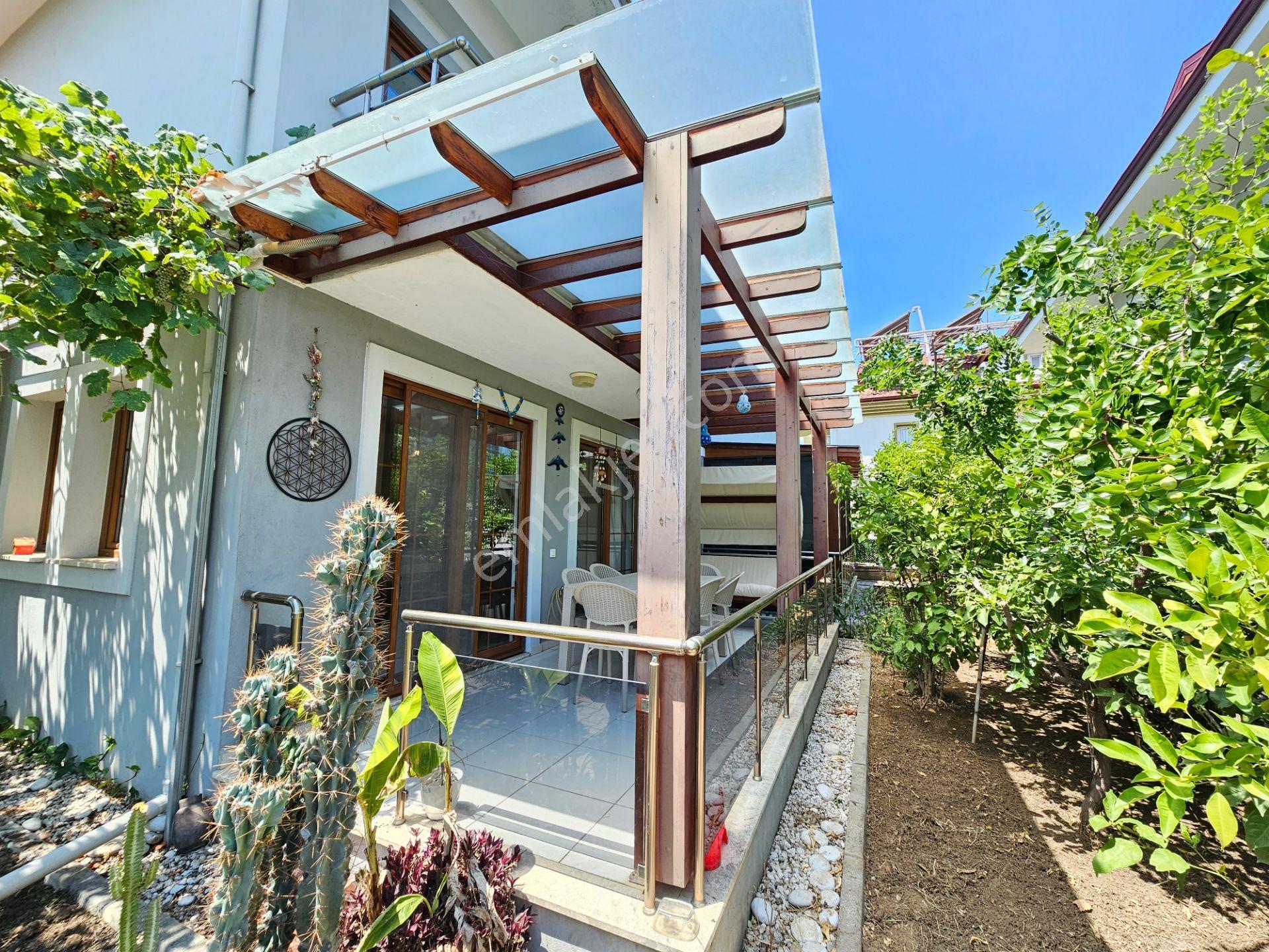 Goldhouse Dan Satılık Villa Foçada Denize Yürüme Mesafesinde 4+1 - Görsel 34