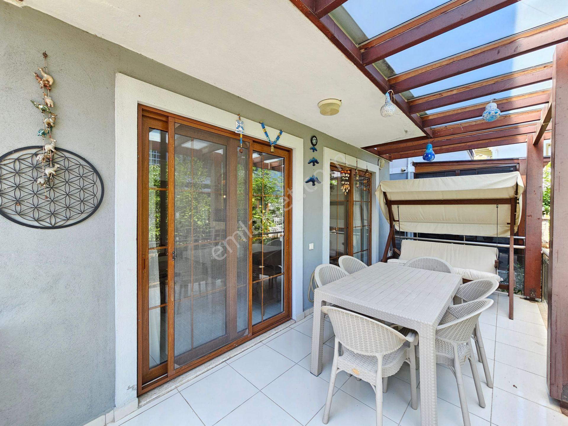 Goldhouse Dan Satılık Villa Foçada Denize Yürüme Mesafesinde 4+1 - Görsel 33