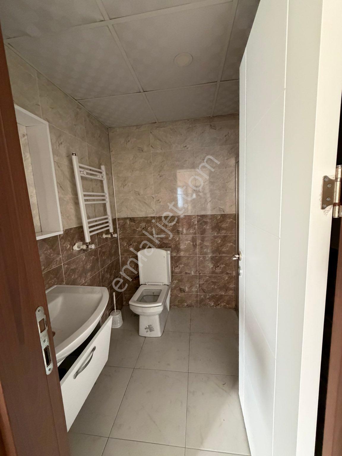 Barış Emlaktan Sırında Kiralık 2+1 Eşyalı Daire - Görsel 10