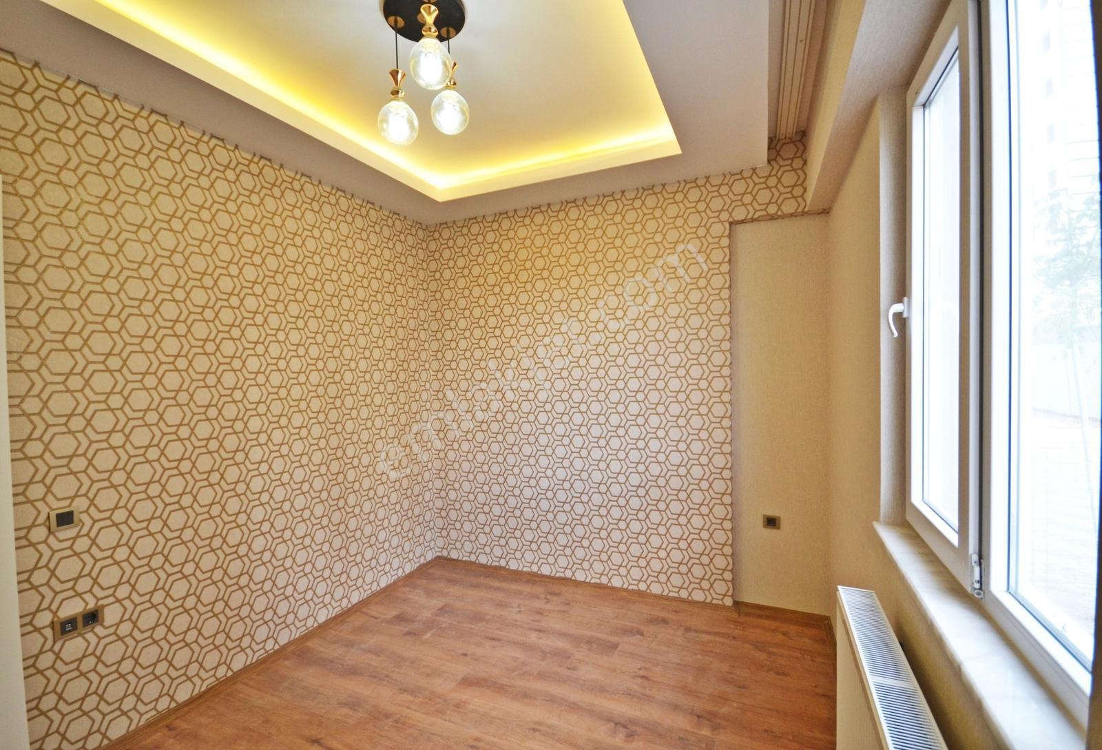 Fıstıklık'ta Nezih Sitede Şık Tasarımlı Az Katlı U.lüx Arakat2+1 - Görsel 32