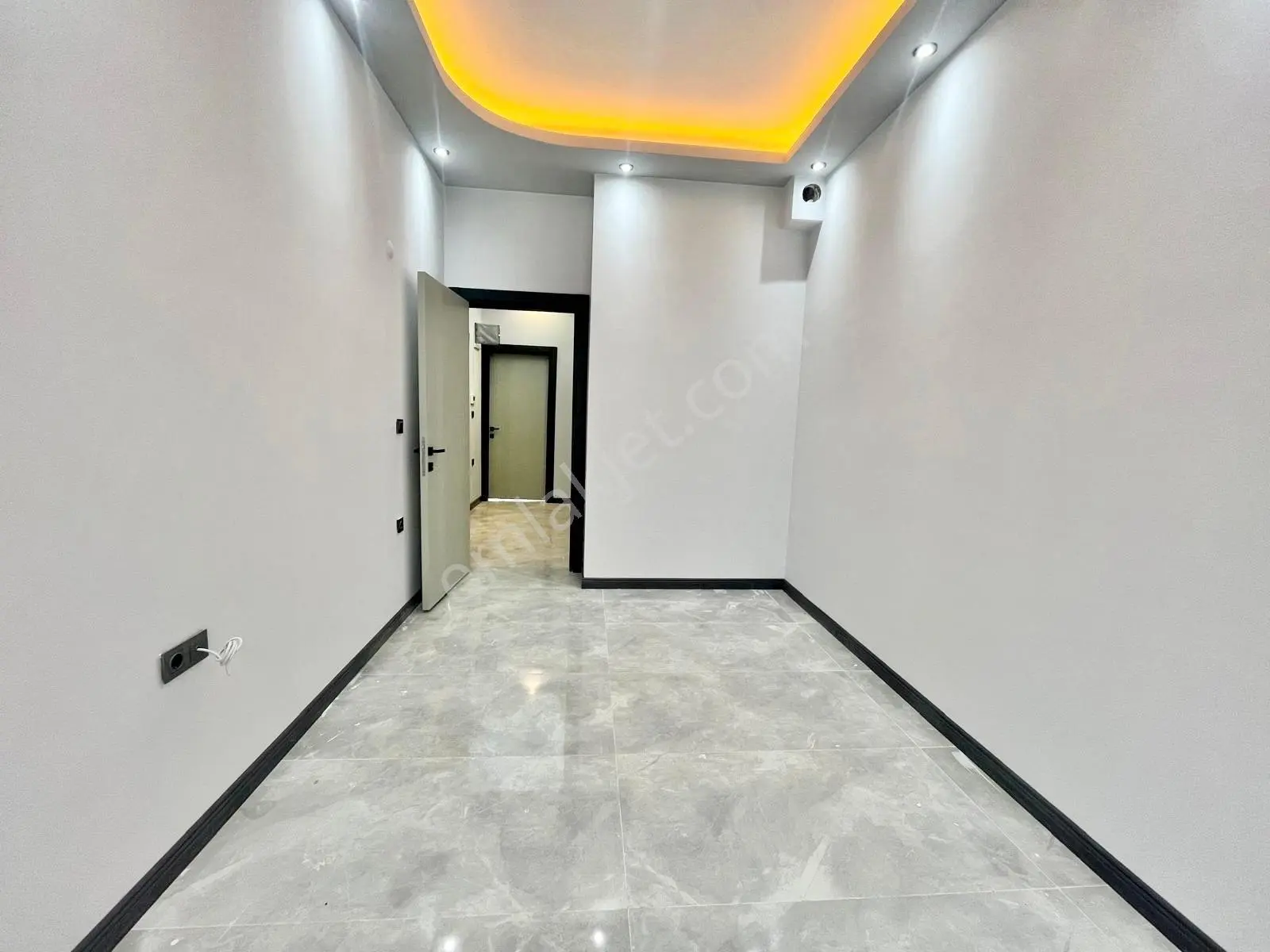 ꧁ay Emlaktan꧂tuzcumuratta Muhteşem Konumlu Arakat Ön Cephe Satılık 2+1 Lüx Daire - Görsel 28
