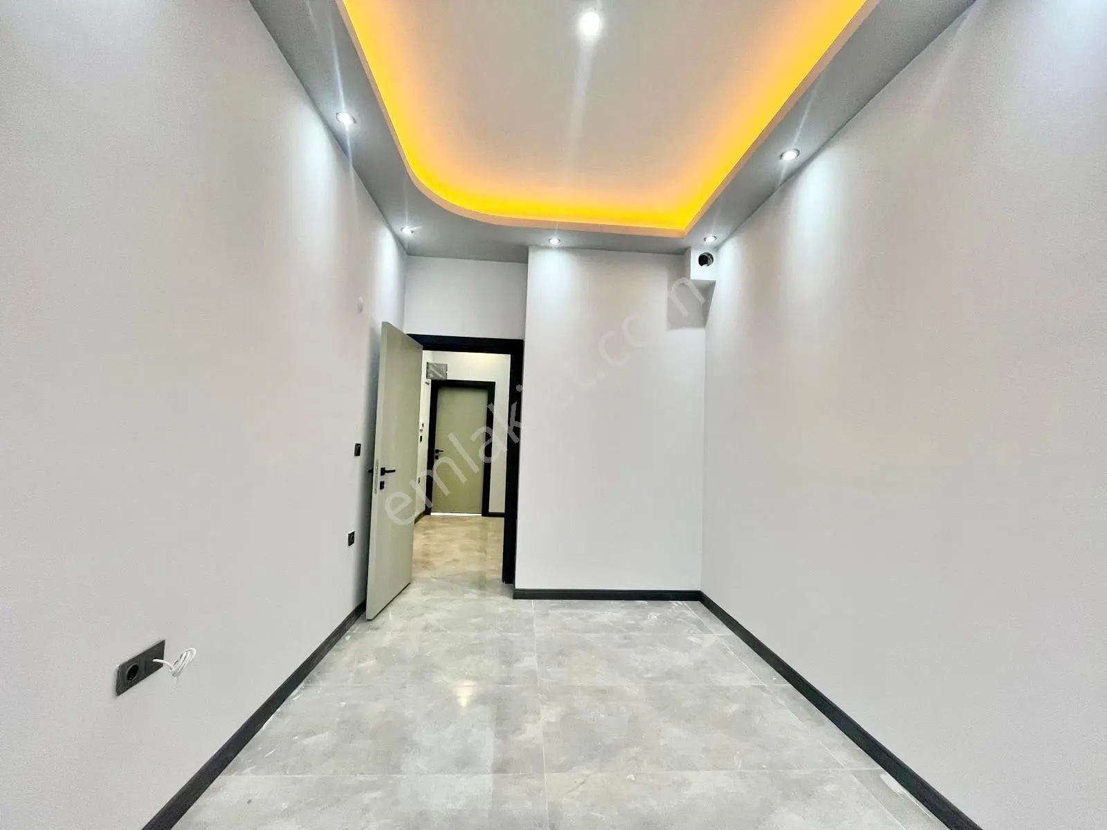 ꧁ay Emlaktan꧂tuzcumuratta Muhteşem Konumlu Arakat Ön Cephe Satılık 2+1 Lüx Daire - Görsel 22