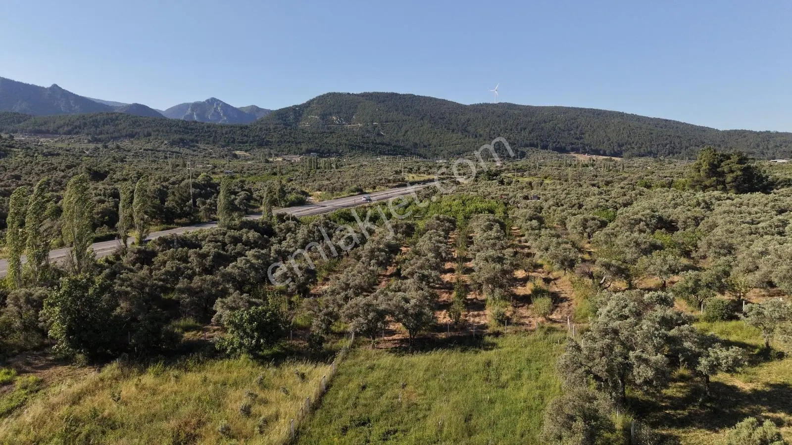 Vişneli'de Anayola Cepheli Yatırımlık Fırsat 10.941m² Bahçe - Görsel 3