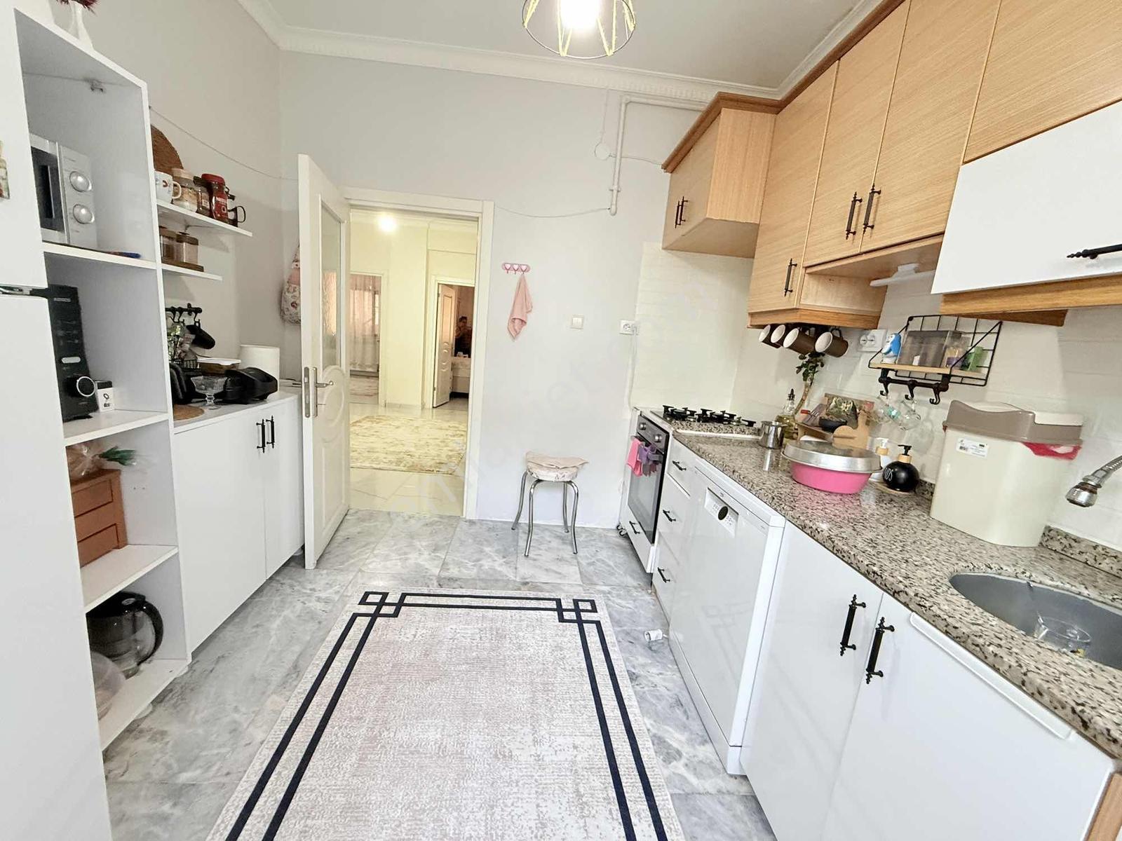 Arzu Emlak'tan 75 Yıl Mah Satılık 110m2 Ara Kat Daire - Görsel 9