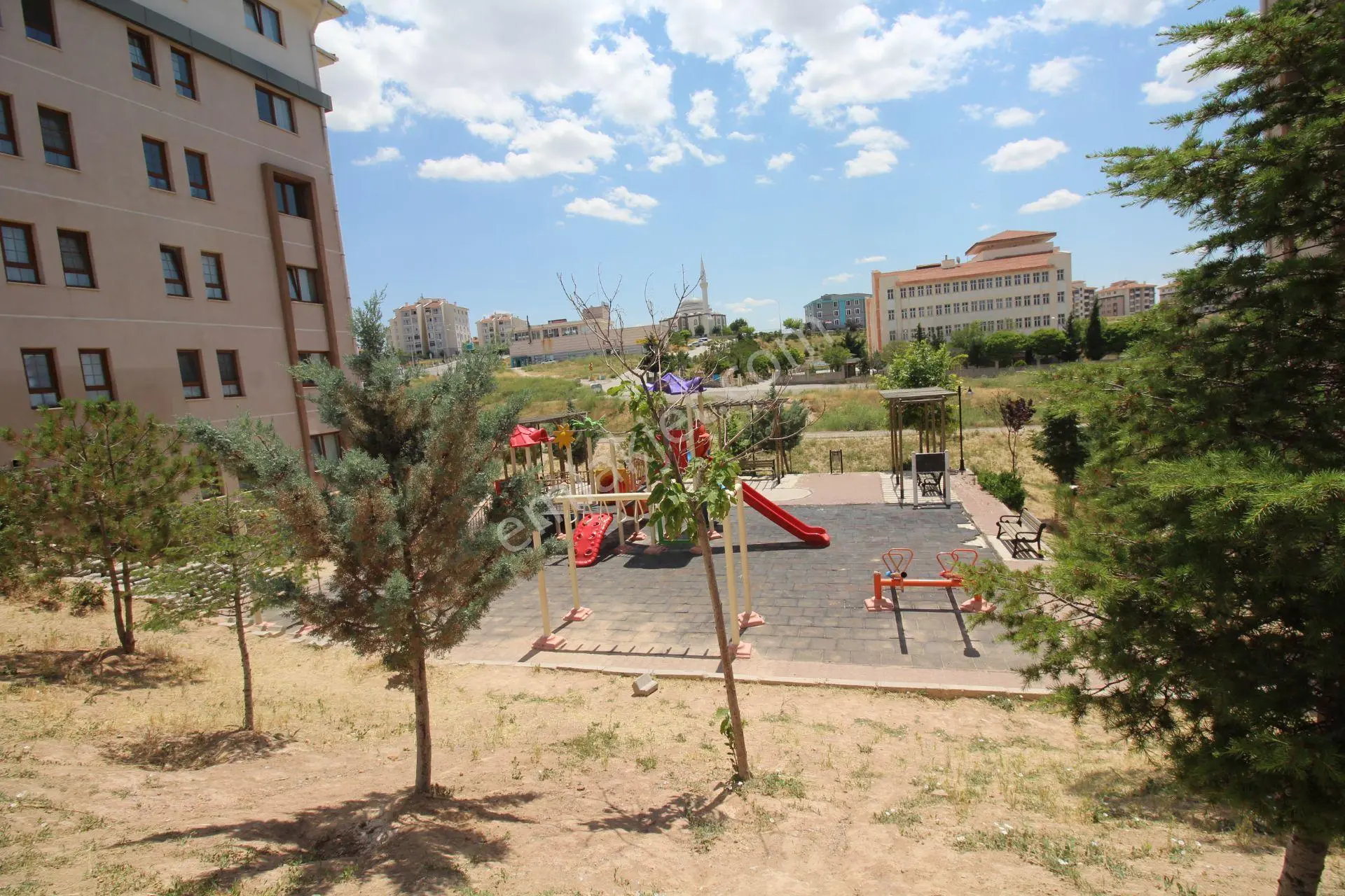 Aksaray Cumhuriyet Mahallesinde 8. Etapda Kiralık Sıfır Ayarında 2+1 Daire - Görsel 5