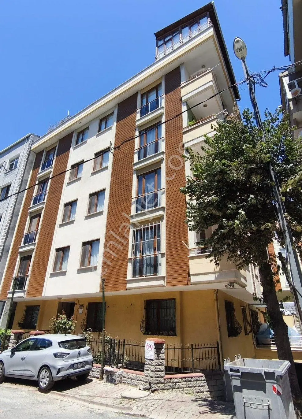 Kapalı Otoparklı Sığınaklı Giriş Katı Boş 2+1 Daire
