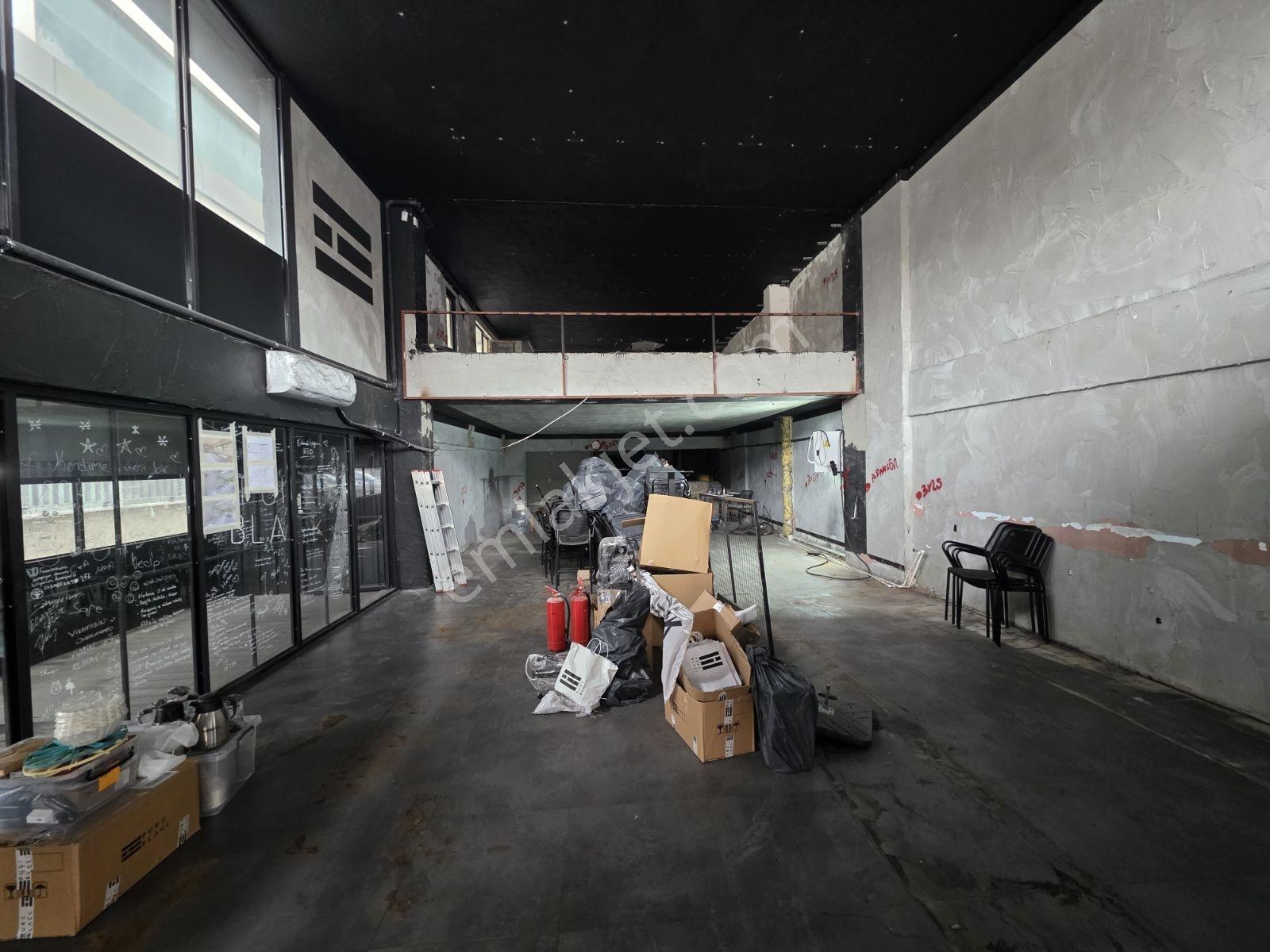 Alemdağ Caddesinde Medipol Hastanesi Yanı 400 M2 Dükkan - Görsel 26
