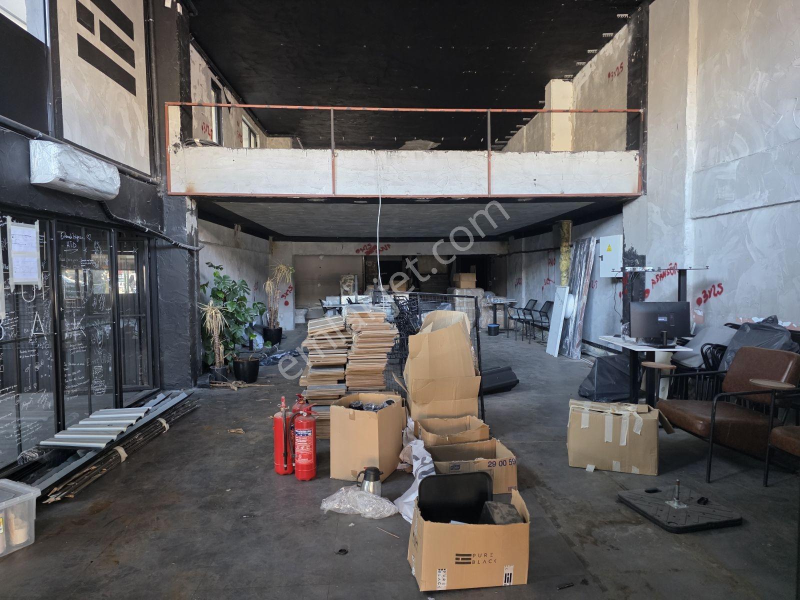 Alemdağ Caddesinde Medipol Hastanesi Yanı 400 M2 Dükkan - Görsel 9