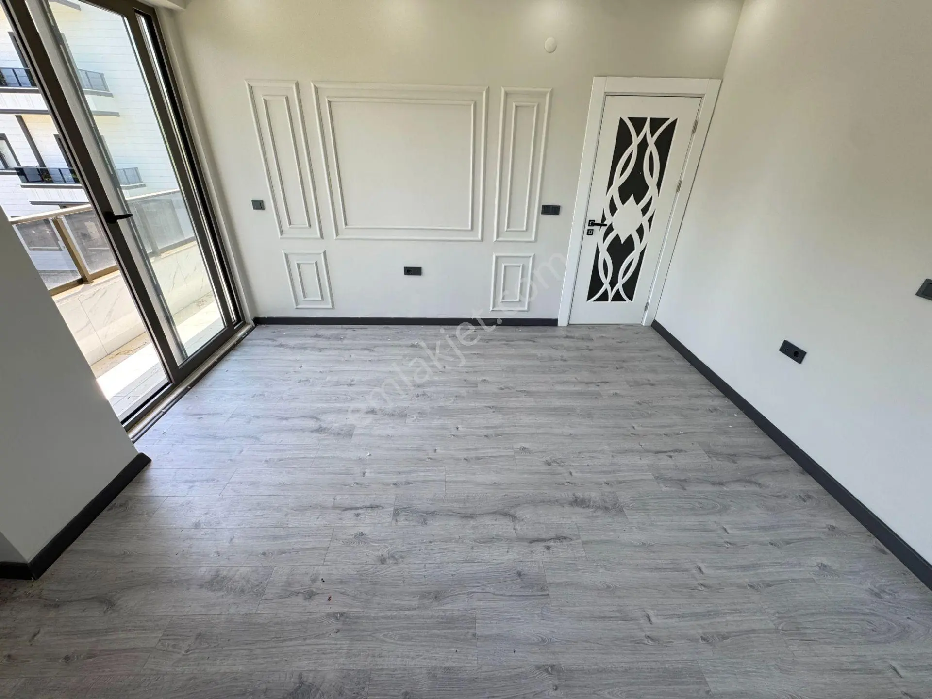 Yetkili Güç'ten İkizçay'da Ön Cephe Kombili Ayrı Mutfaklı Lüx Satılık 2+1 Daire - Görsel 22