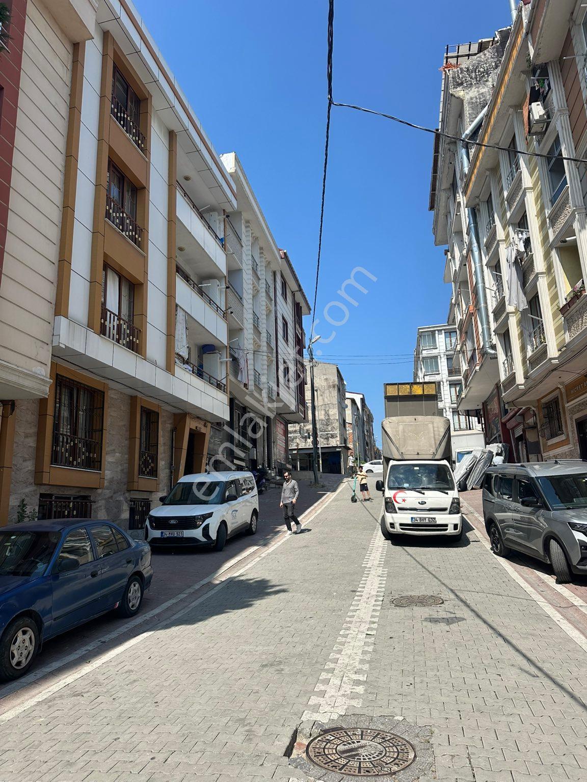 Talatpaşa Mahallesı’nde Metrobüse Yakın Süper Konumda 3 + 1 Bahçelı Bahçe Katı - Görsel 17