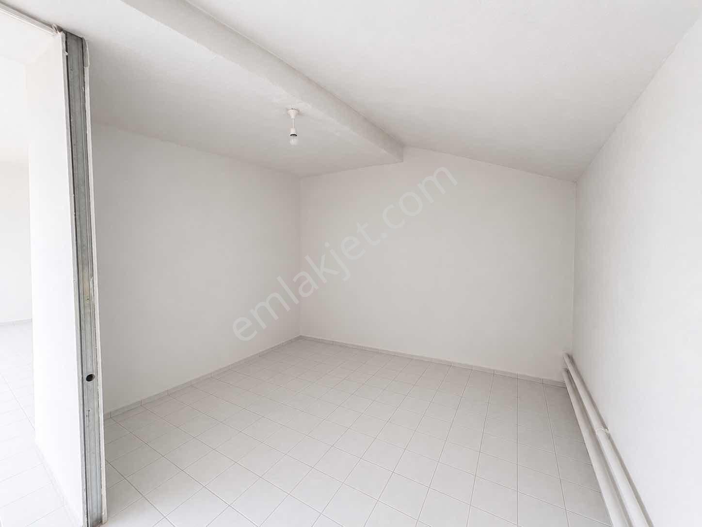 Medova Hast. Karşısı Susam İş Merkezi'nde Kiralık 80 M² Dükkan ! - Görsel 3
