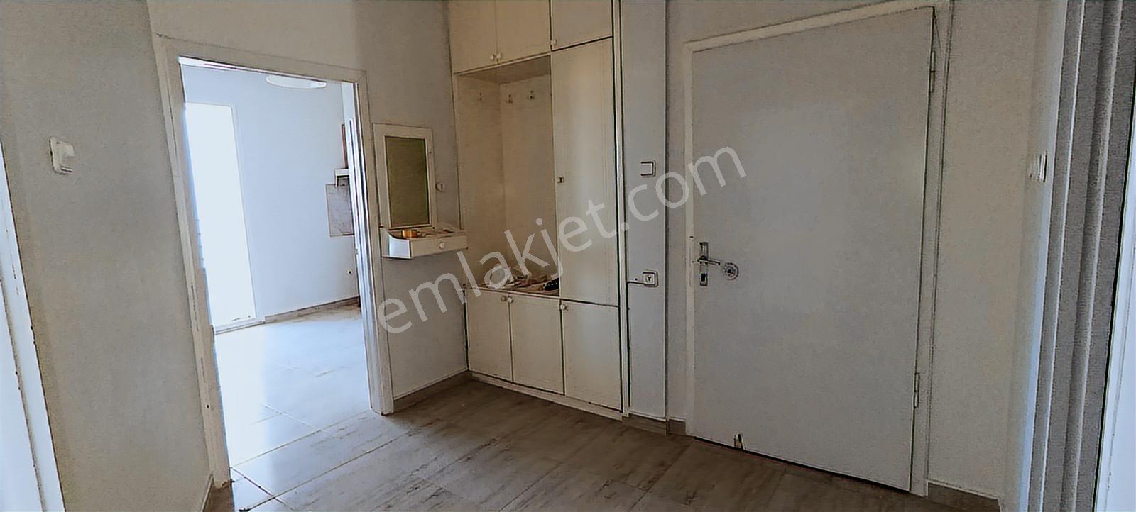 Erdemli / Tömük Mh. Havuzlu Site İçi Geniş Kullanım 2+1 Yazlık - Görsel 8