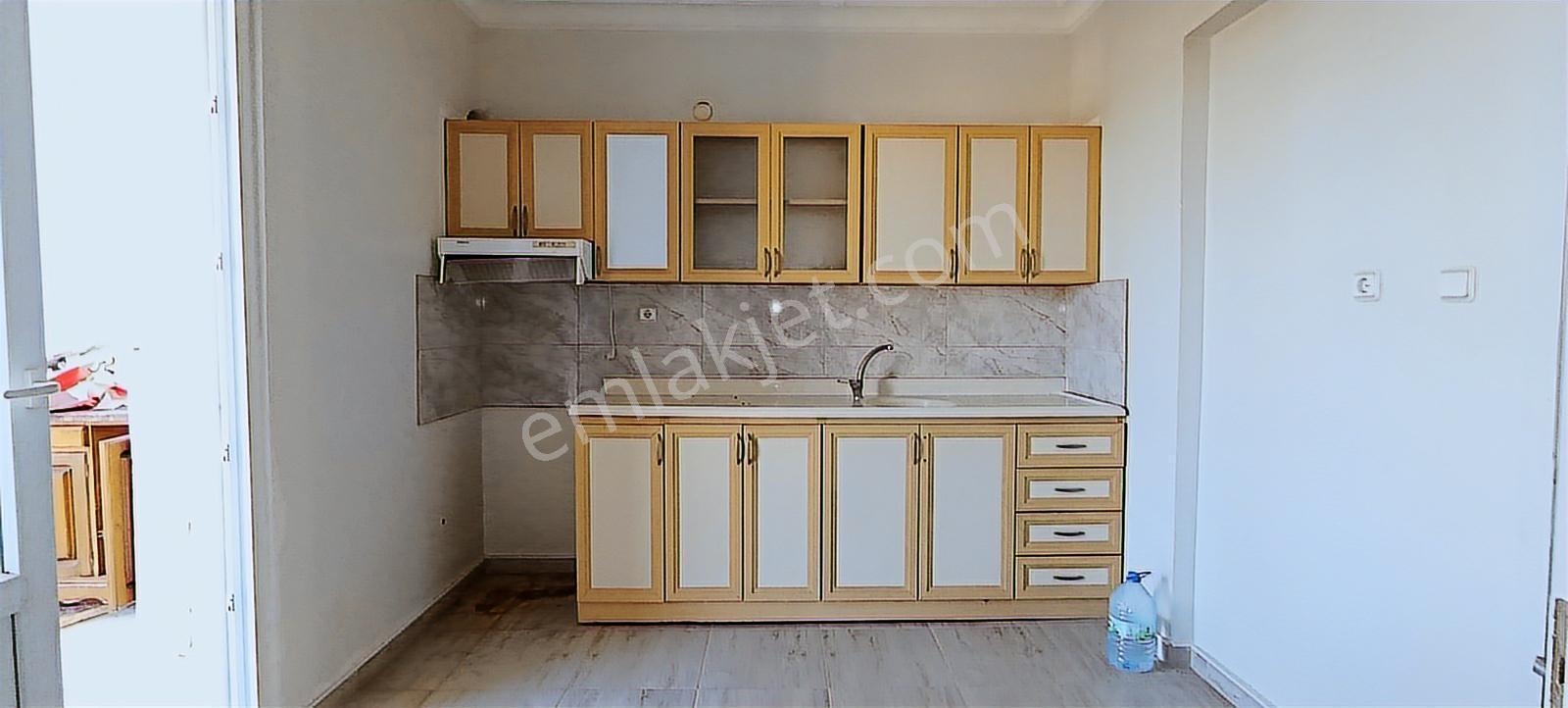 Erdemli / Tömük Mh. Havuzlu Site İçi Geniş Kullanım 2+1 Yazlık - Görsel 6