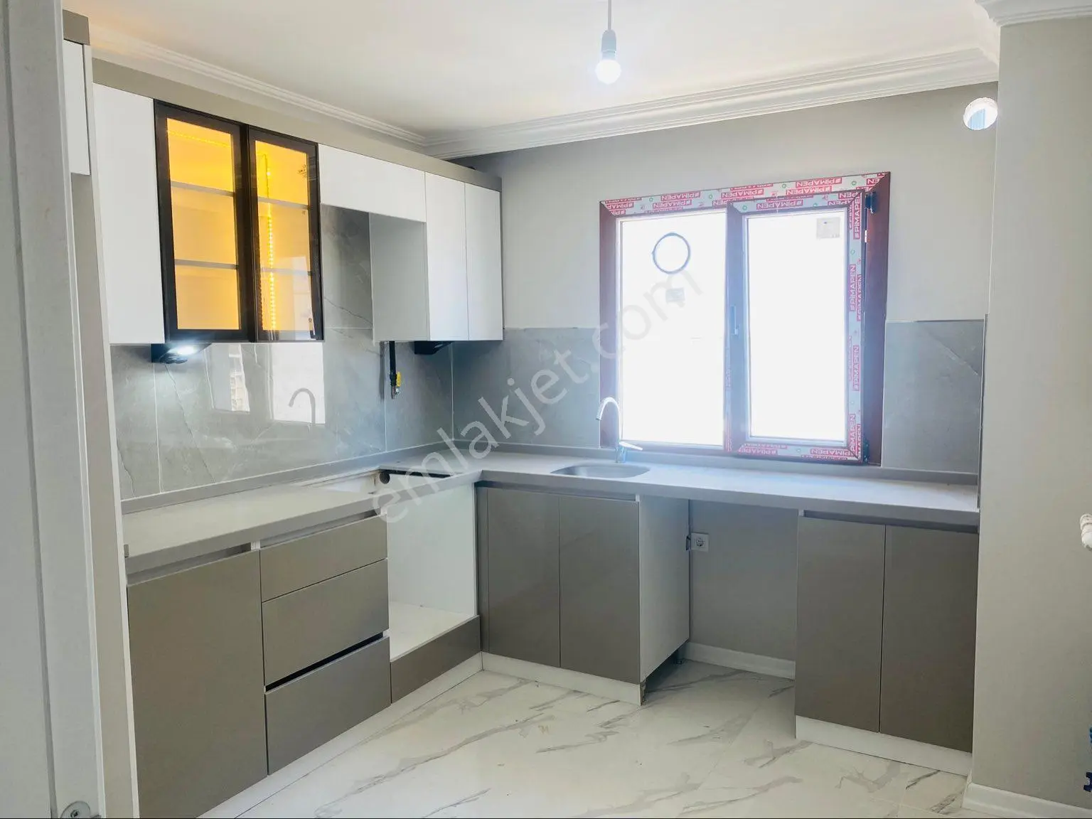 Mimarsinan Mah.satılık 4+1 Üst Dublexs Daire - Görsel 11